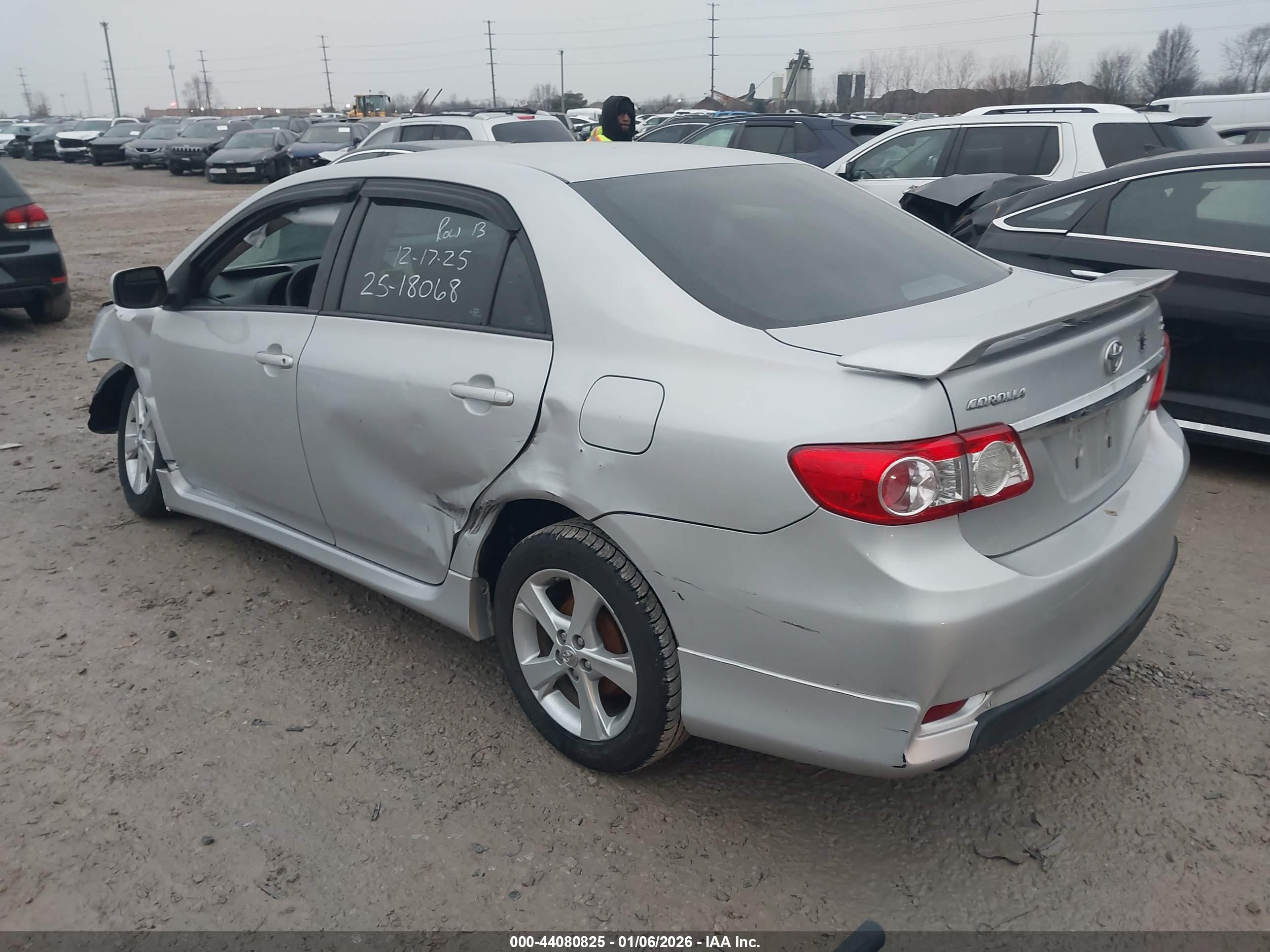 TOYOTA COROLLA image 3