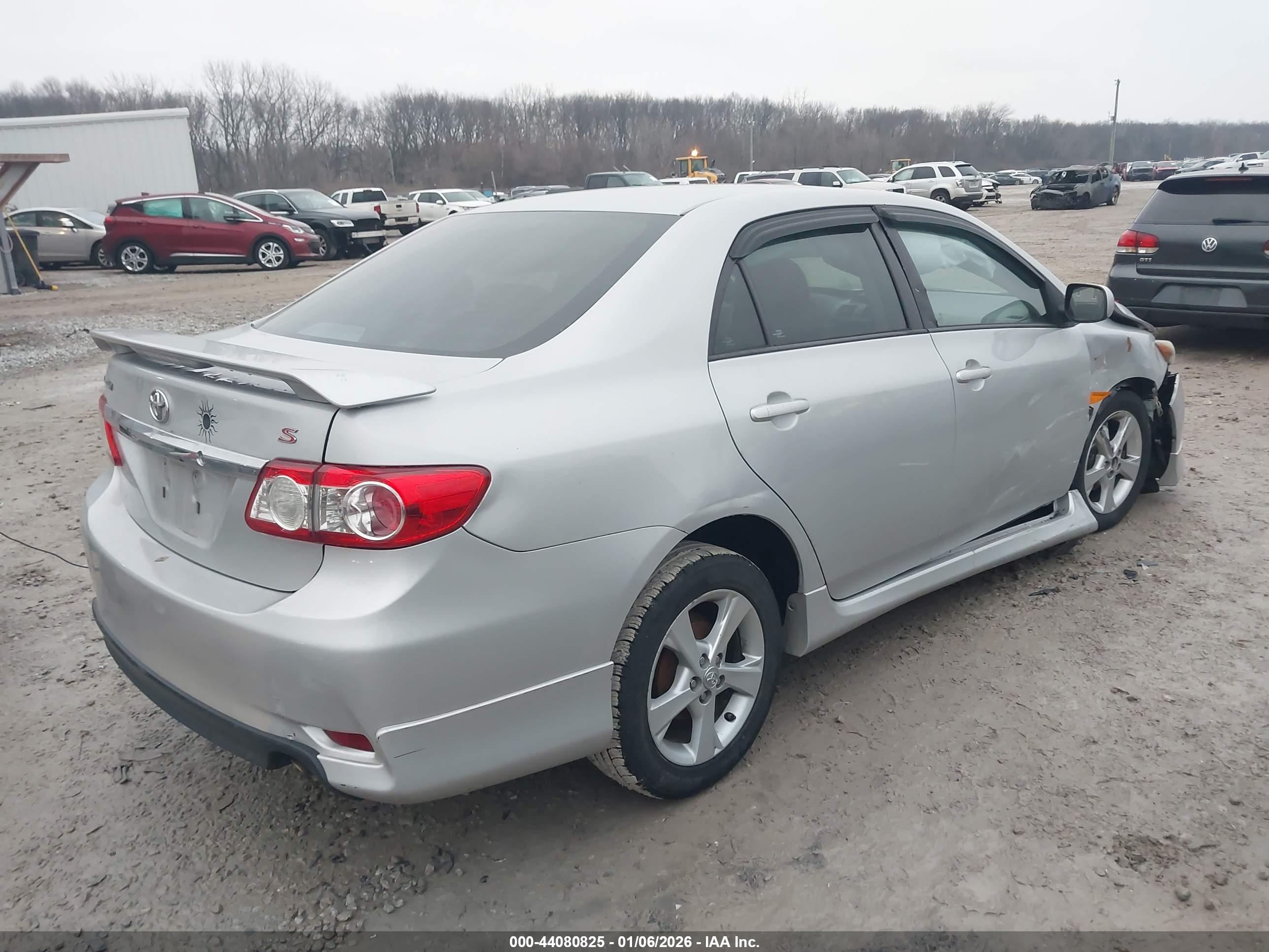 TOYOTA COROLLA image 4