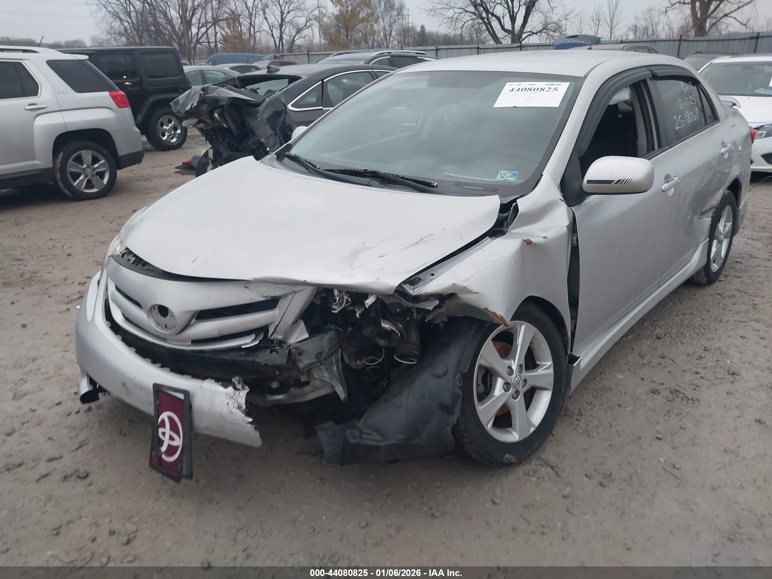 TOYOTA COROLLA image 6