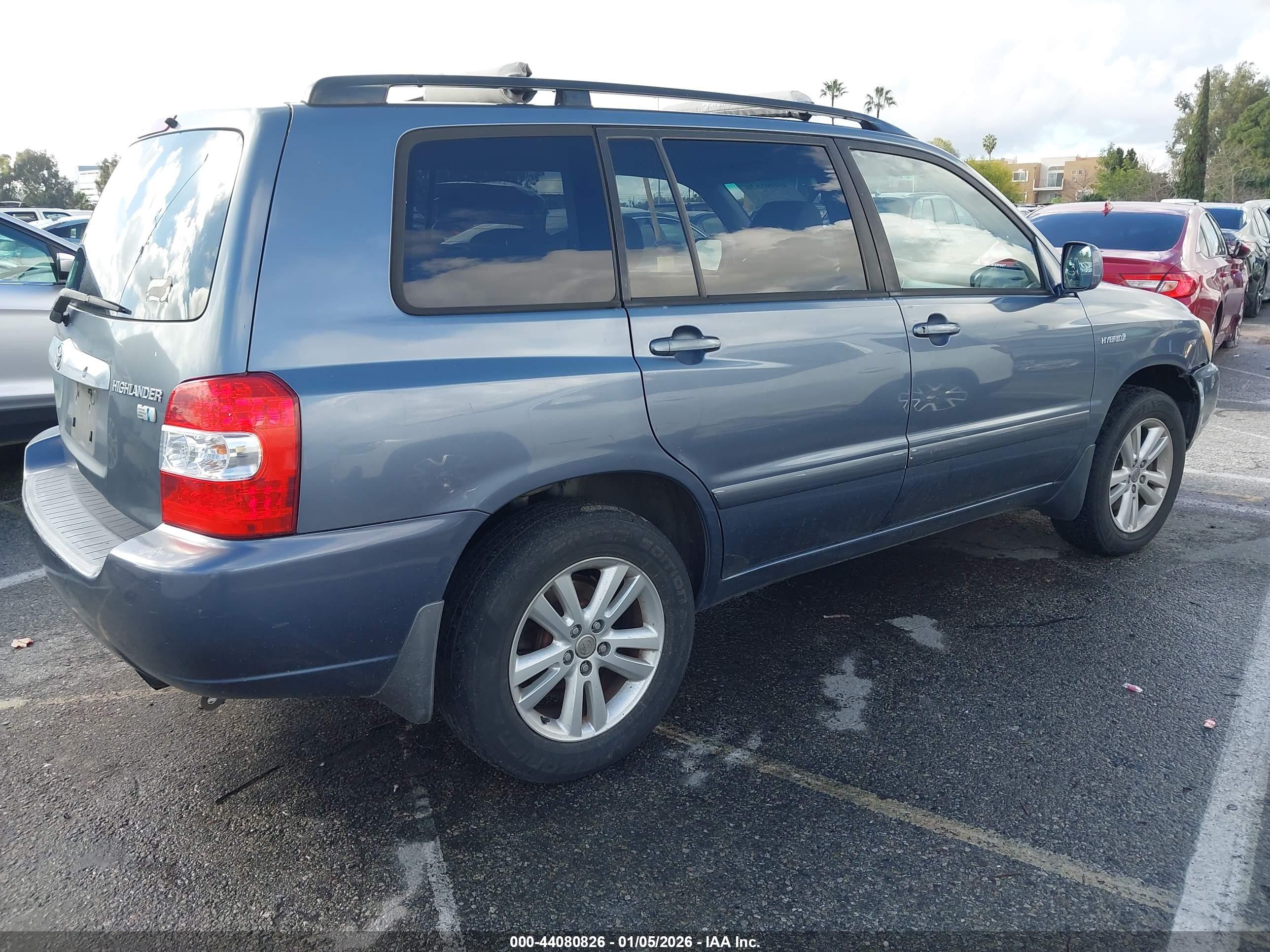TOYOTA HIGHLANDER image 4