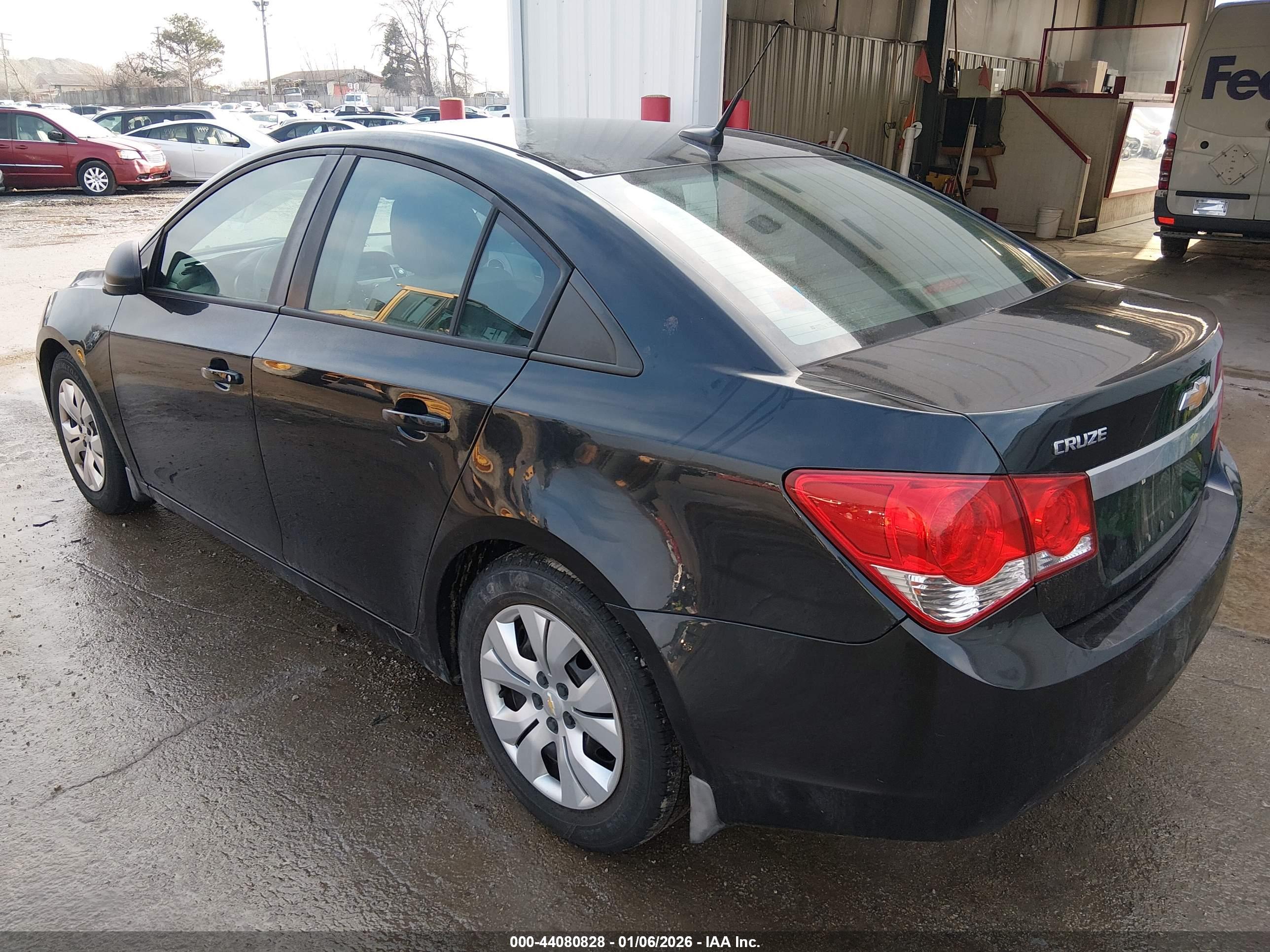 CHEVROLET CRUZE image 3