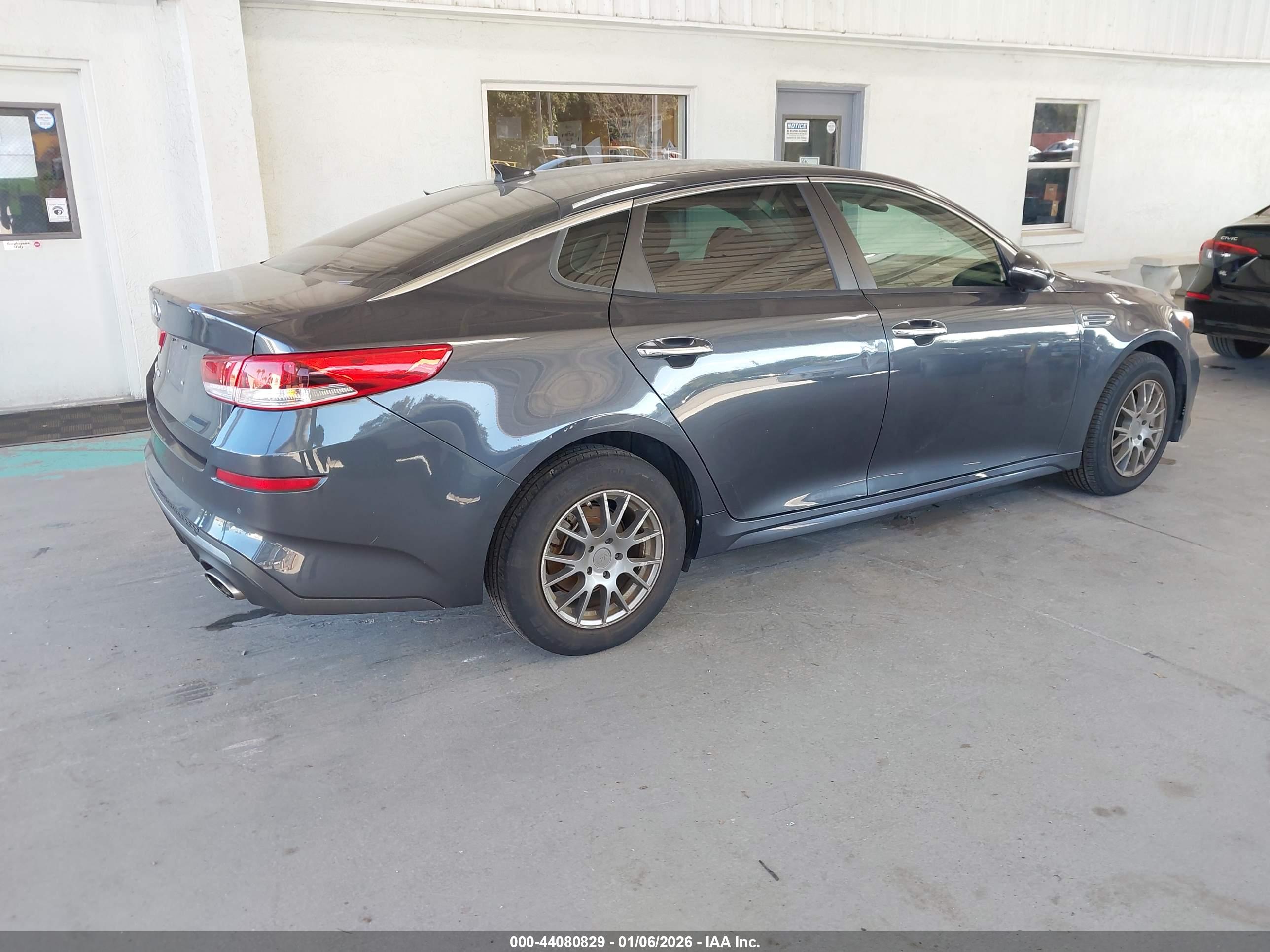 KIA OPTIMA image 4