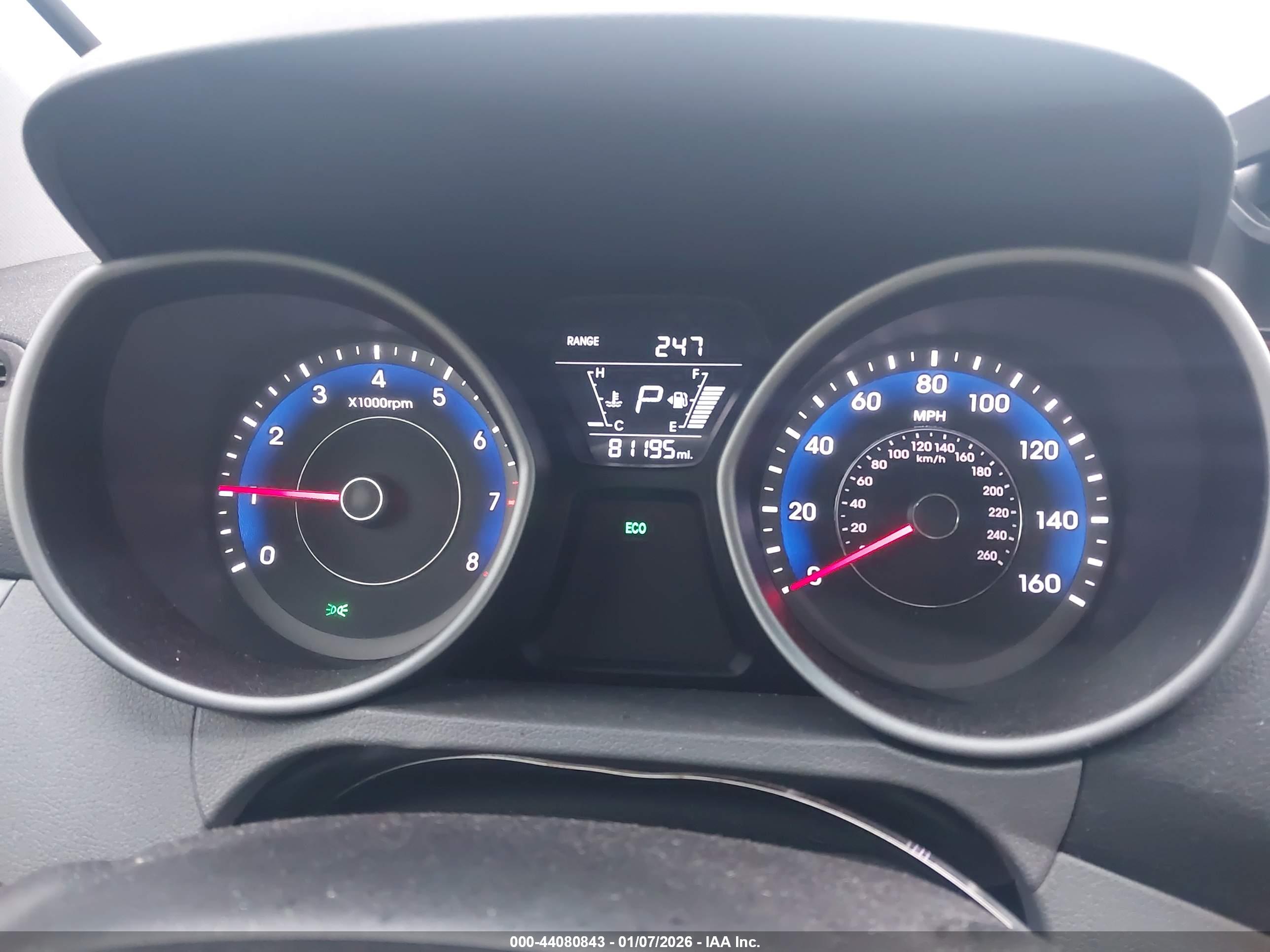 HYUNDAI ELANTRA image 7
