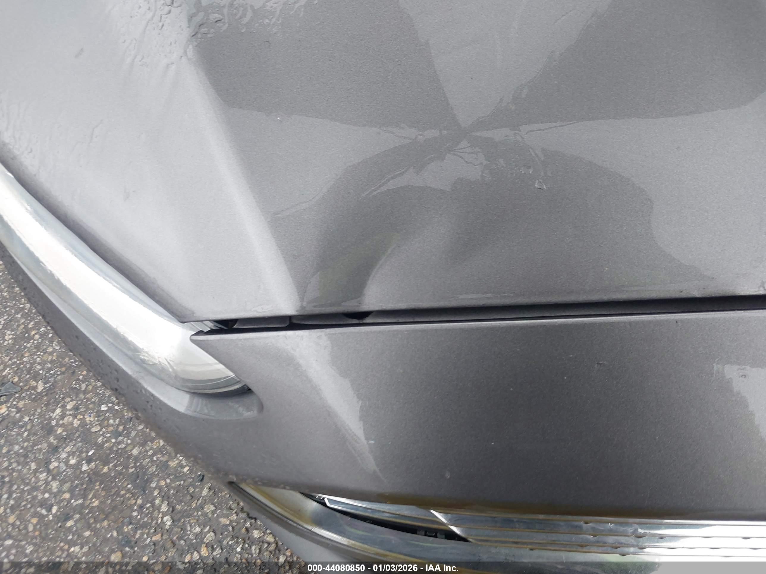 FORD FUSION image 6