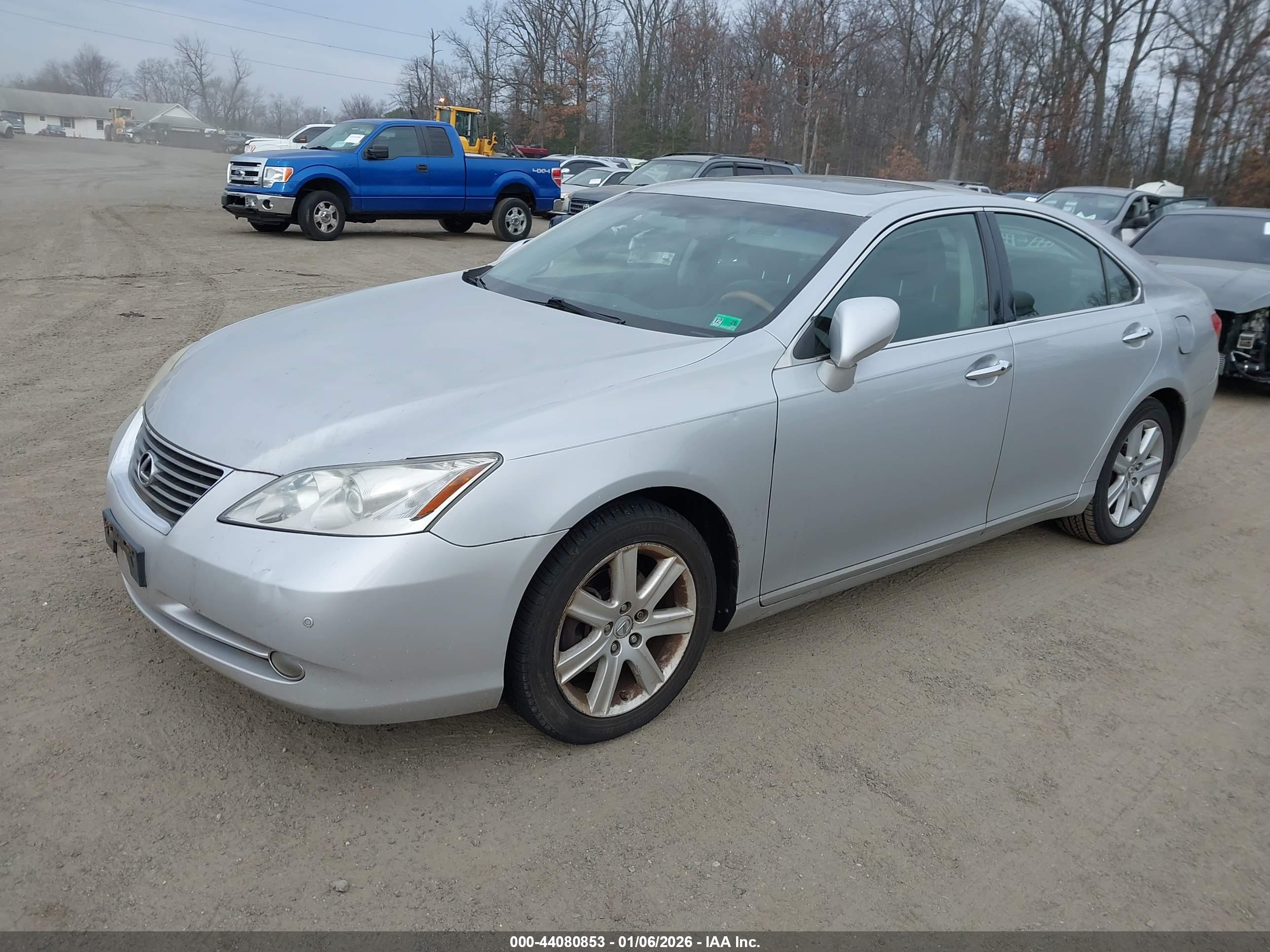 LEXUS ES image 2