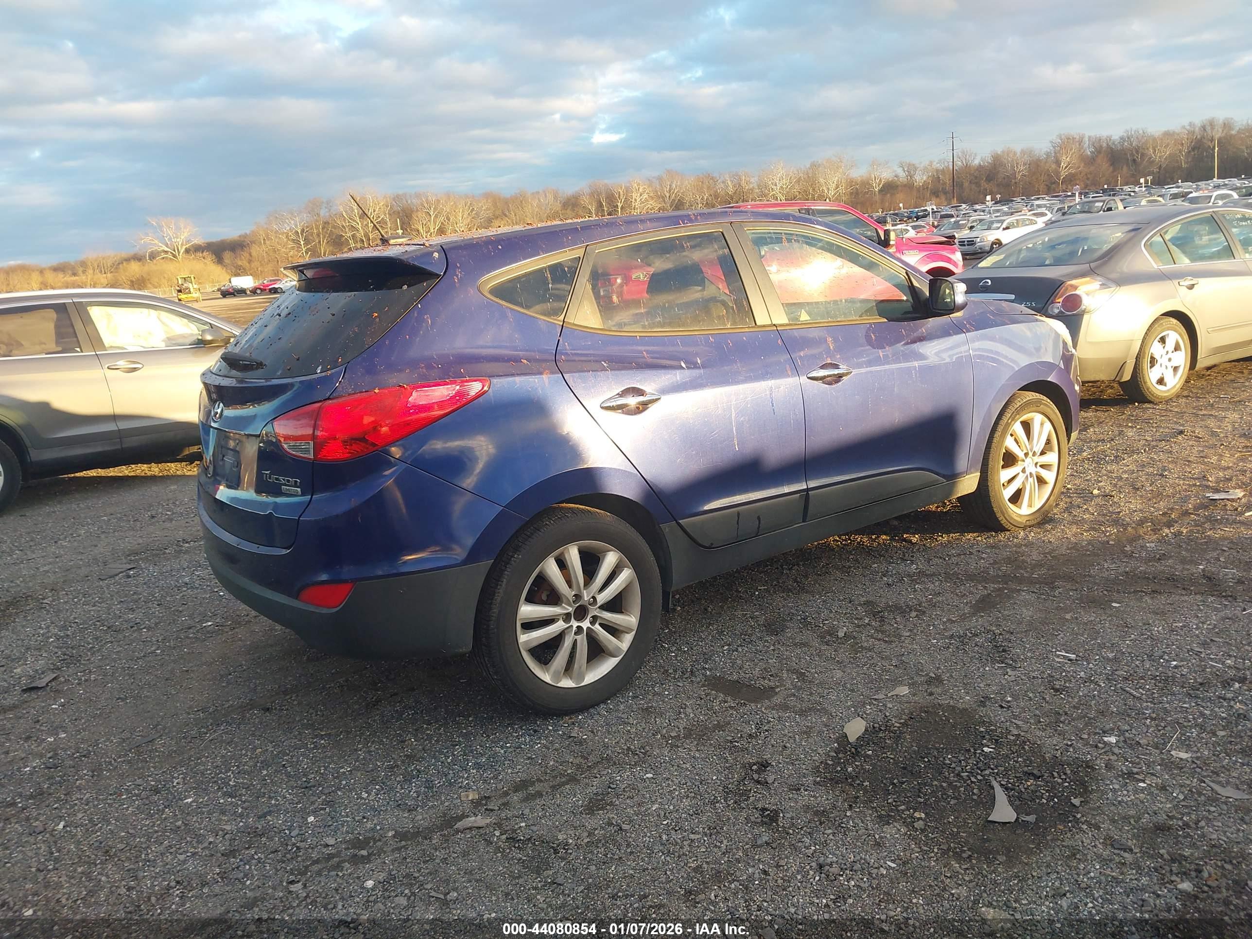HYUNDAI TUCSON image 4