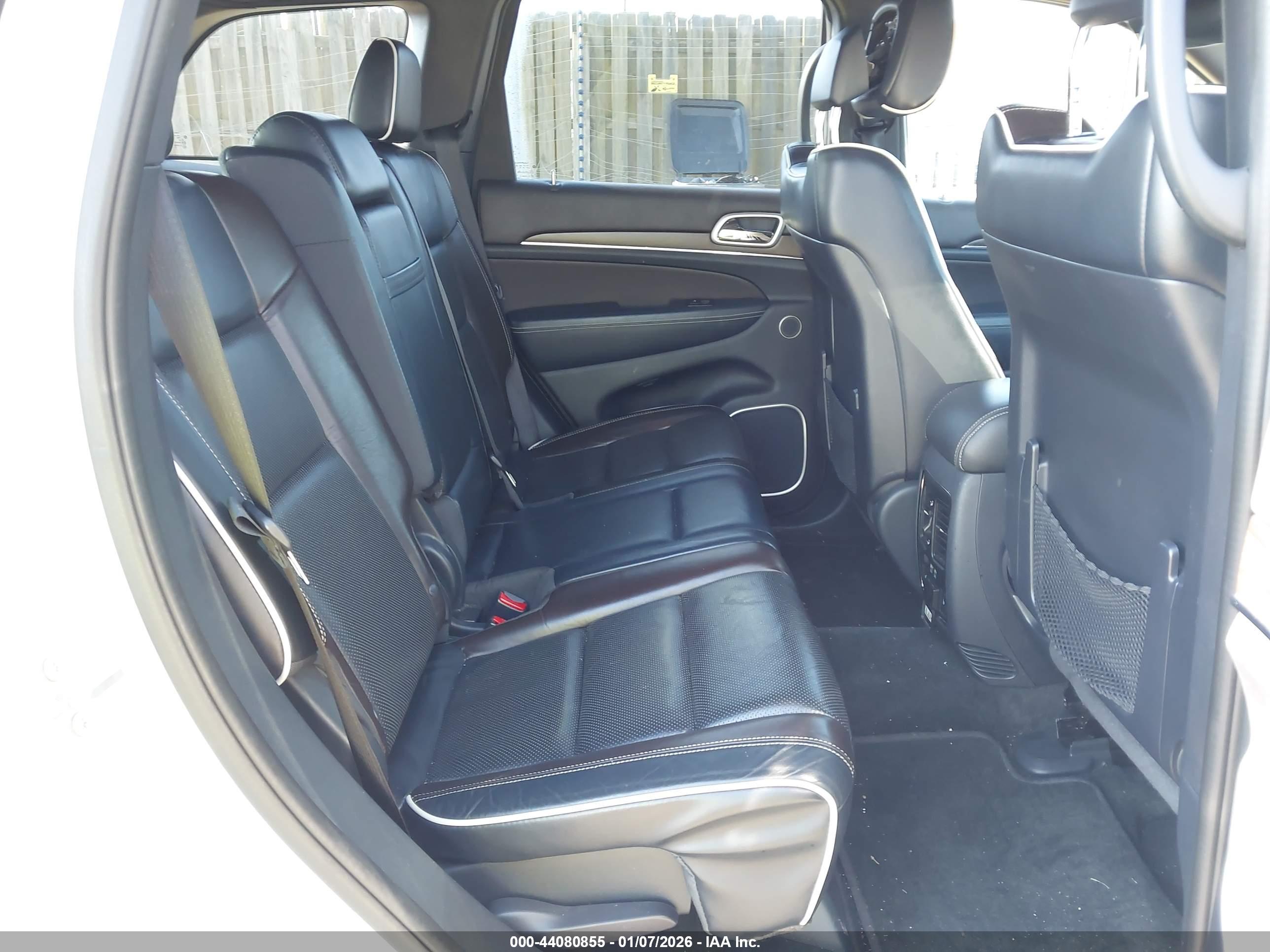 JEEP GRAND image 8