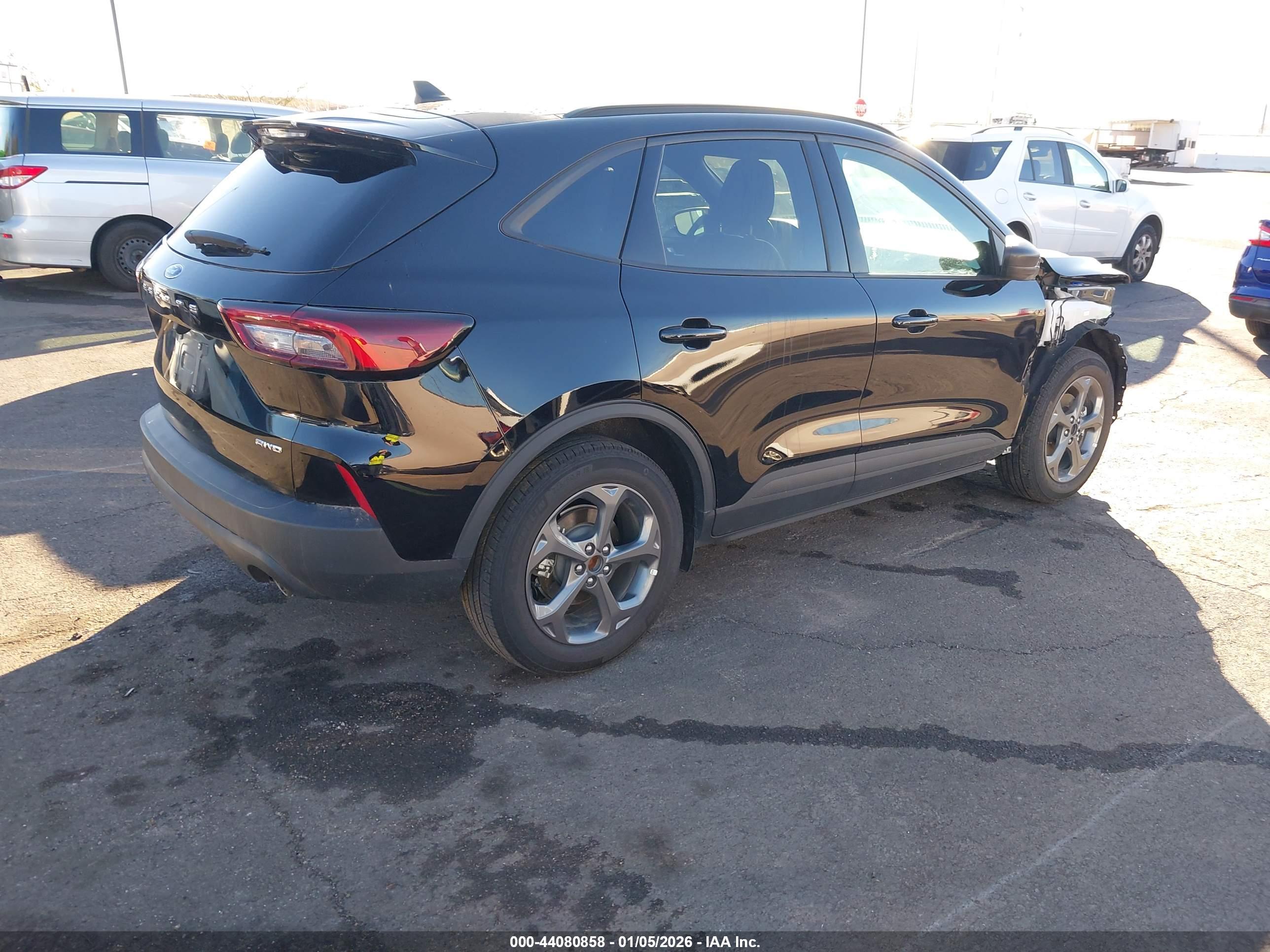 FORD ESCAPE image 4
