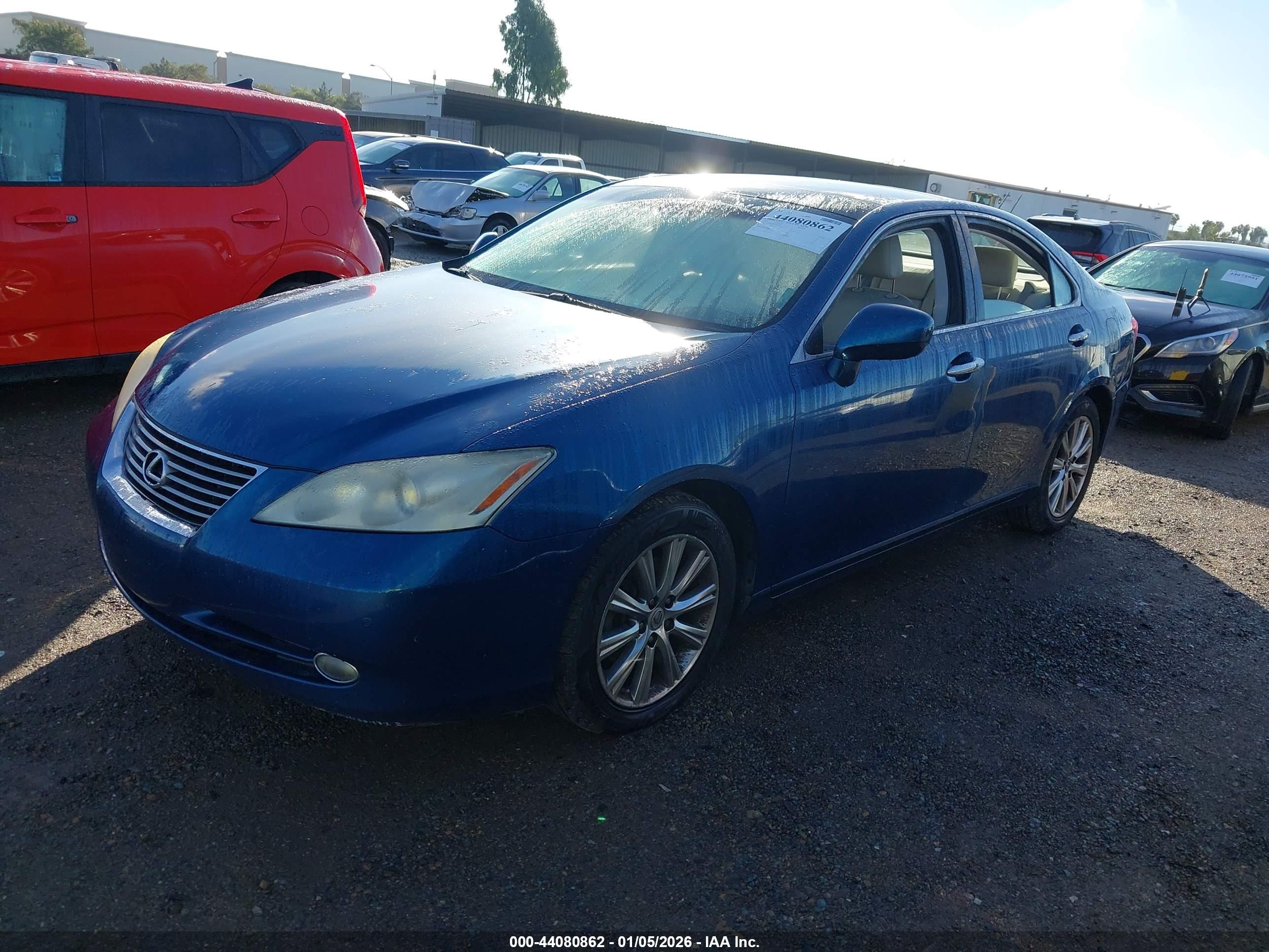 LEXUS ES image 2