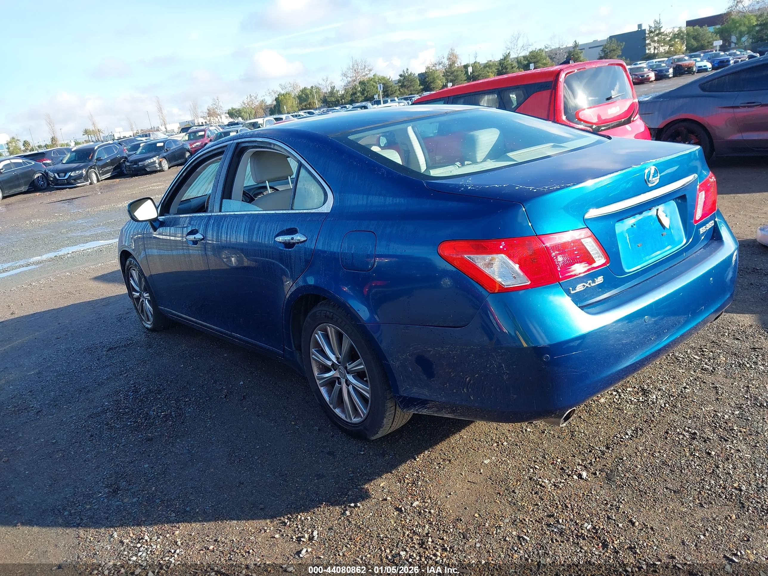 LEXUS ES image 3