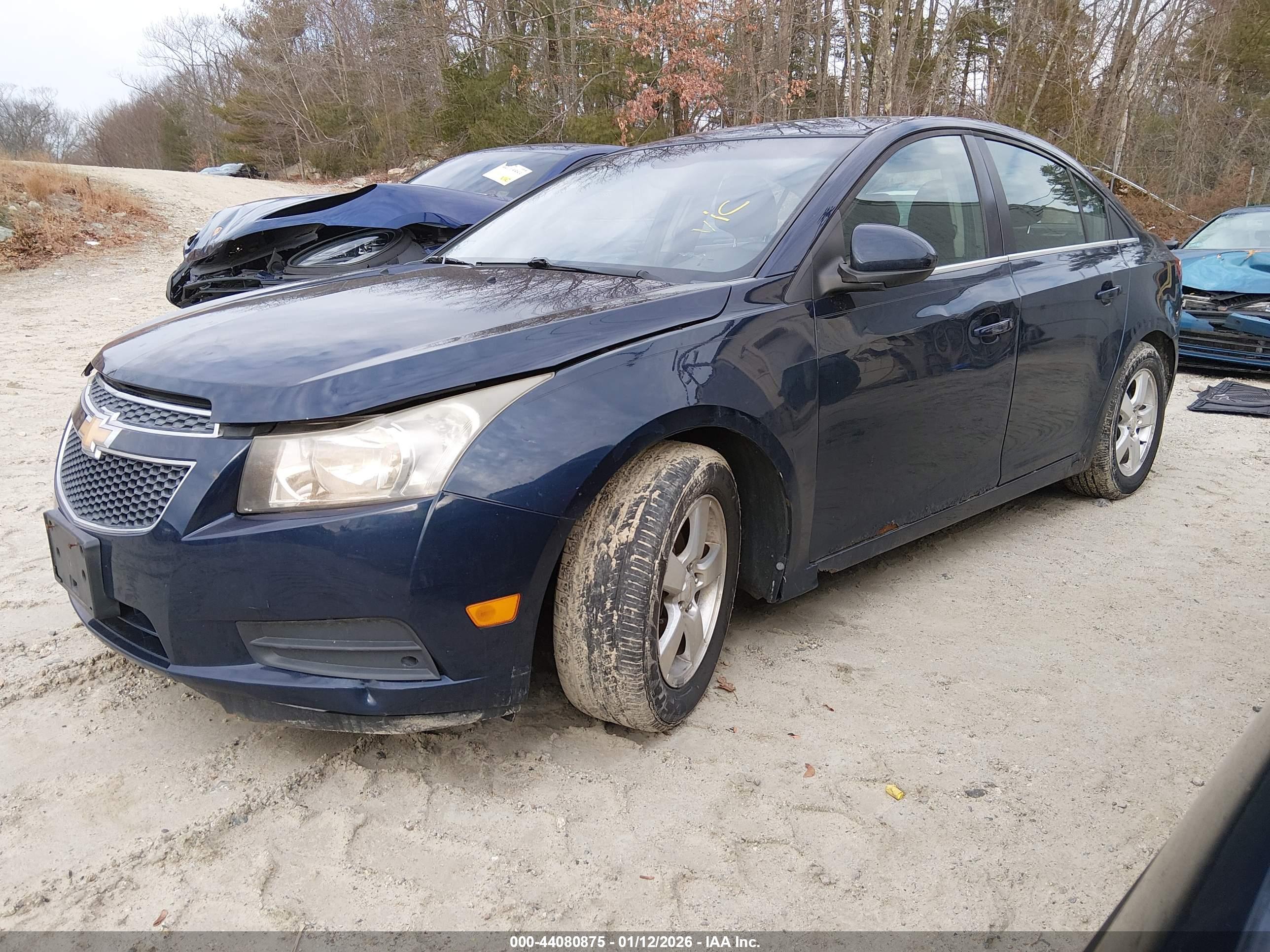 CHEVROLET CRUZE image 2