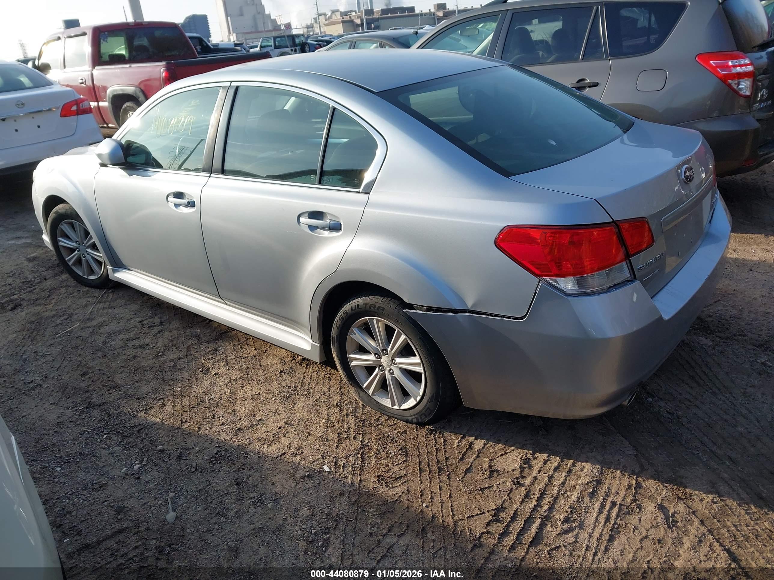 SUBARU LEGACY image 3