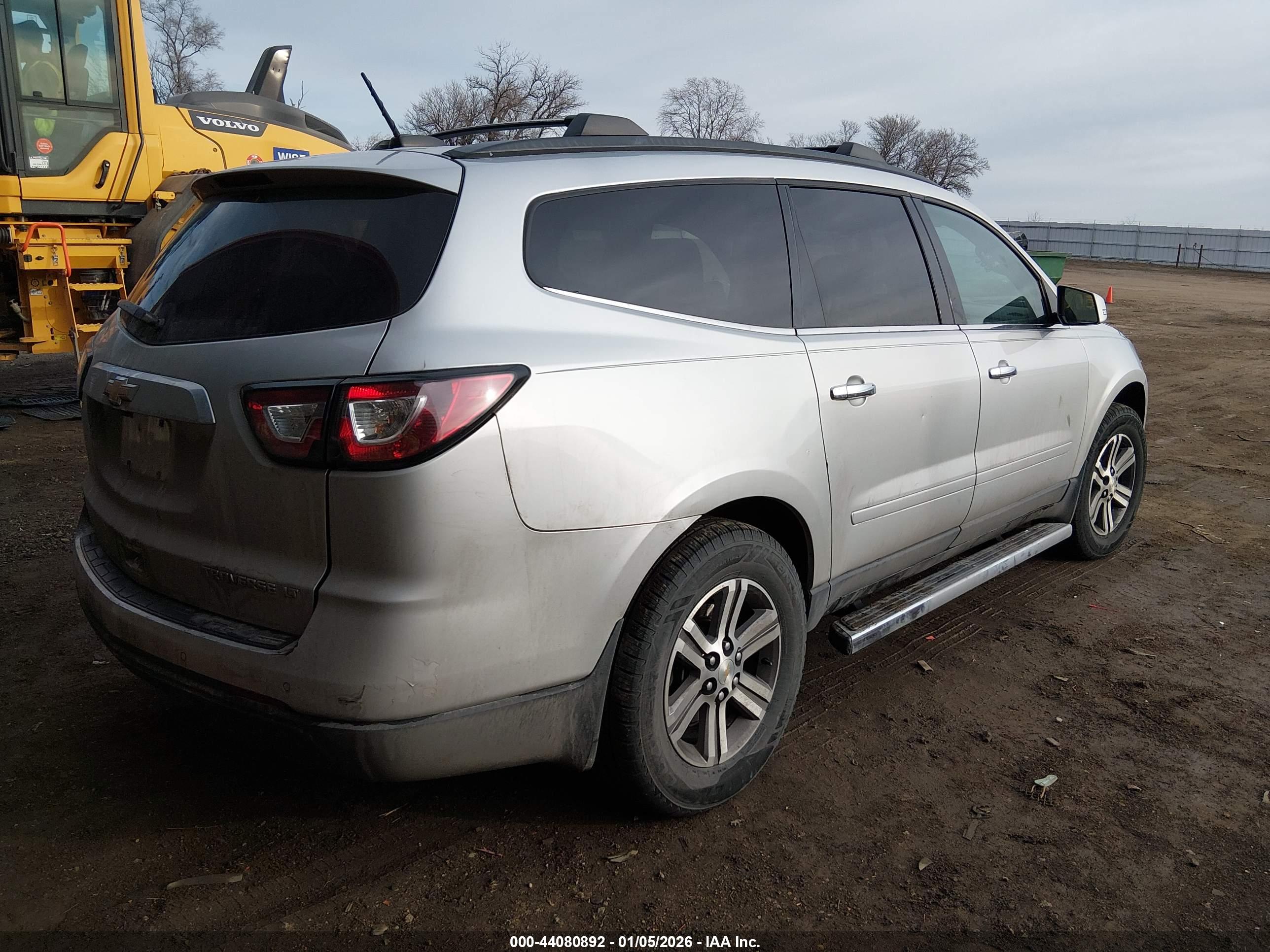 CHEVROLET TRAVERSE image 4