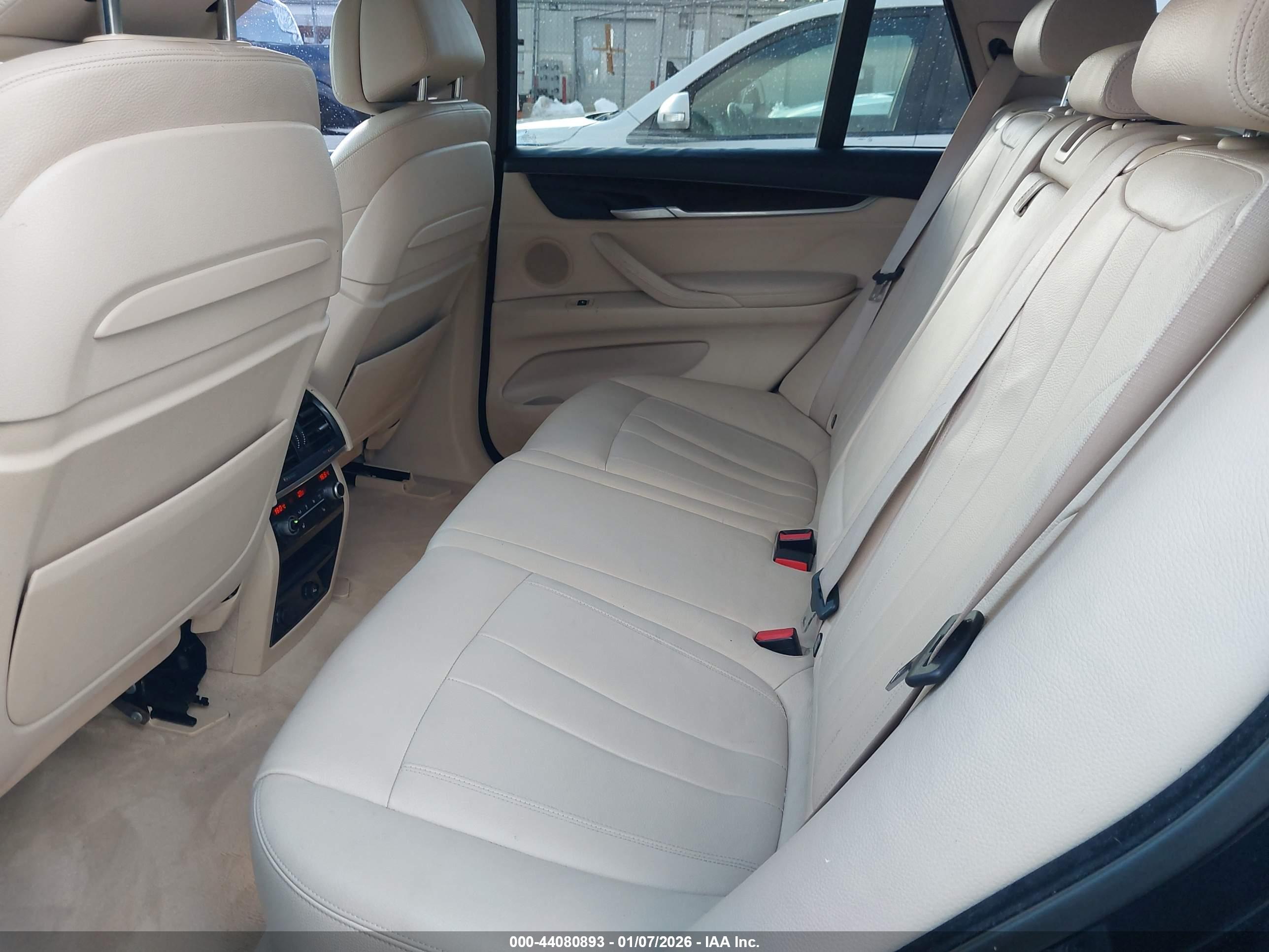 BMW X5 image 8
