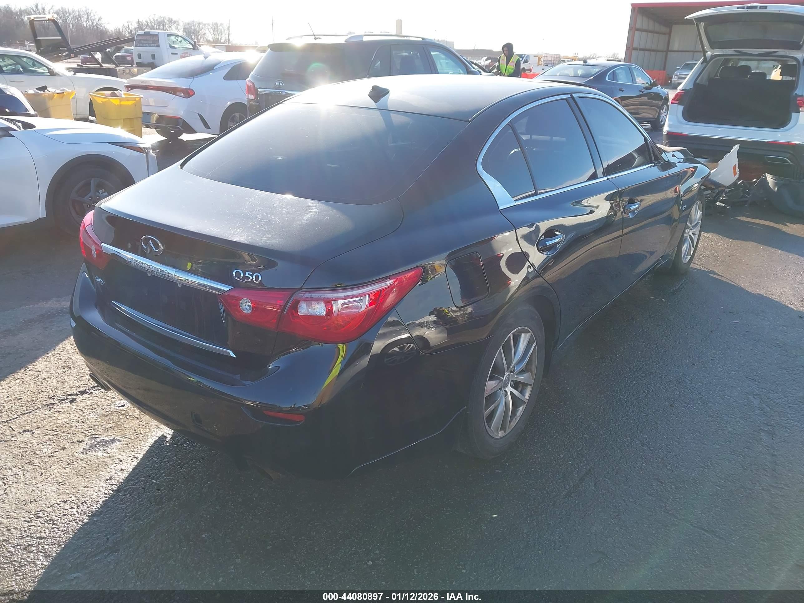 INFINITI Q50 image 4