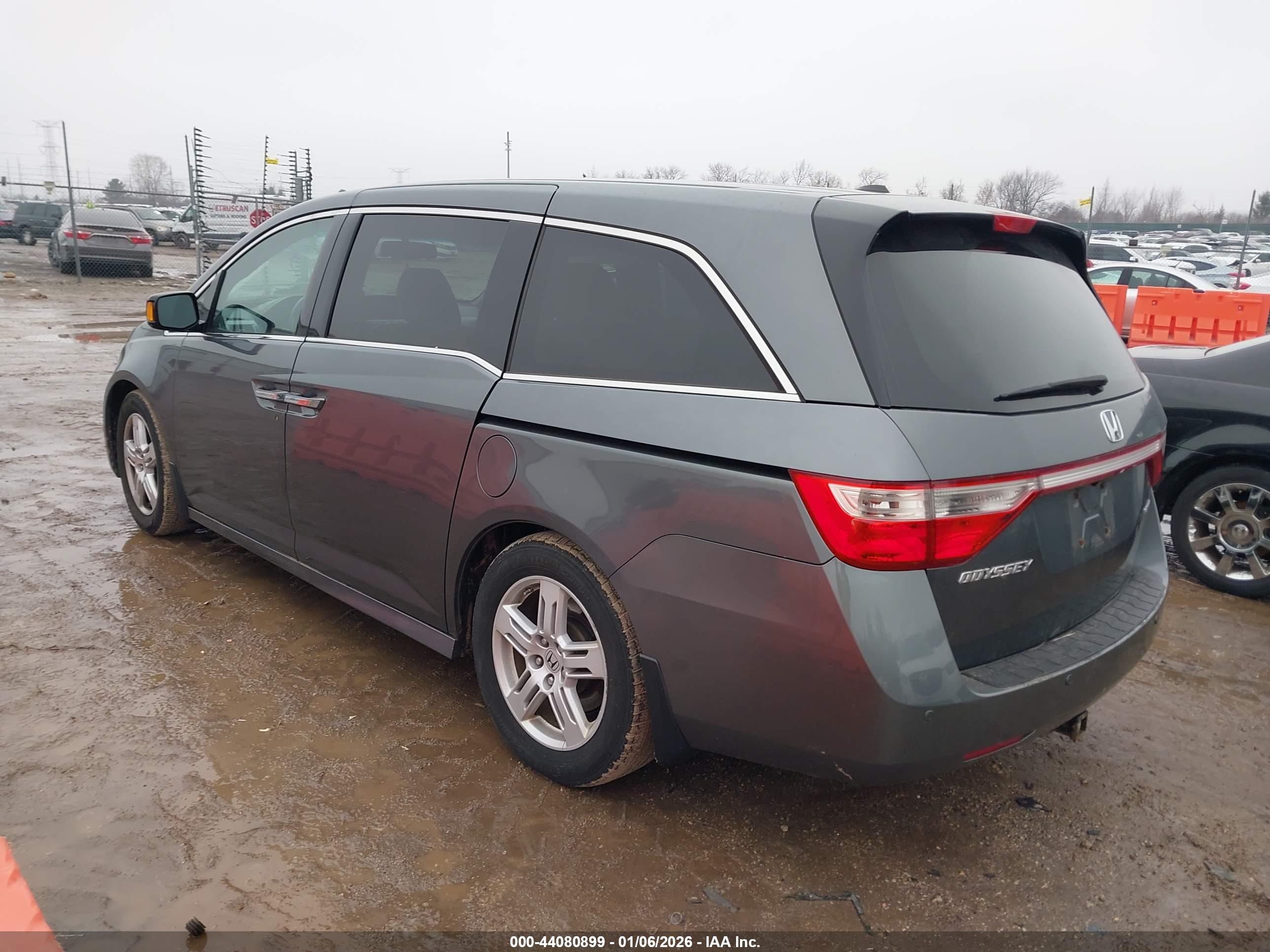 HONDA ODYSSEY image 3