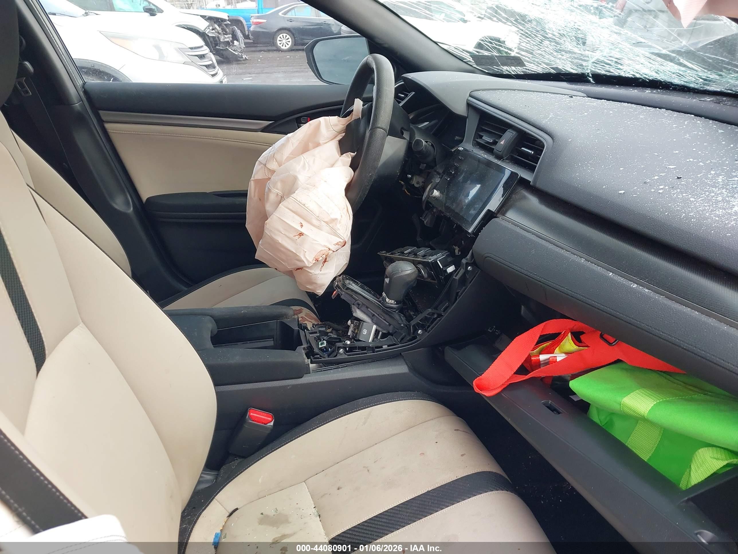 HONDA CIVIC image 5