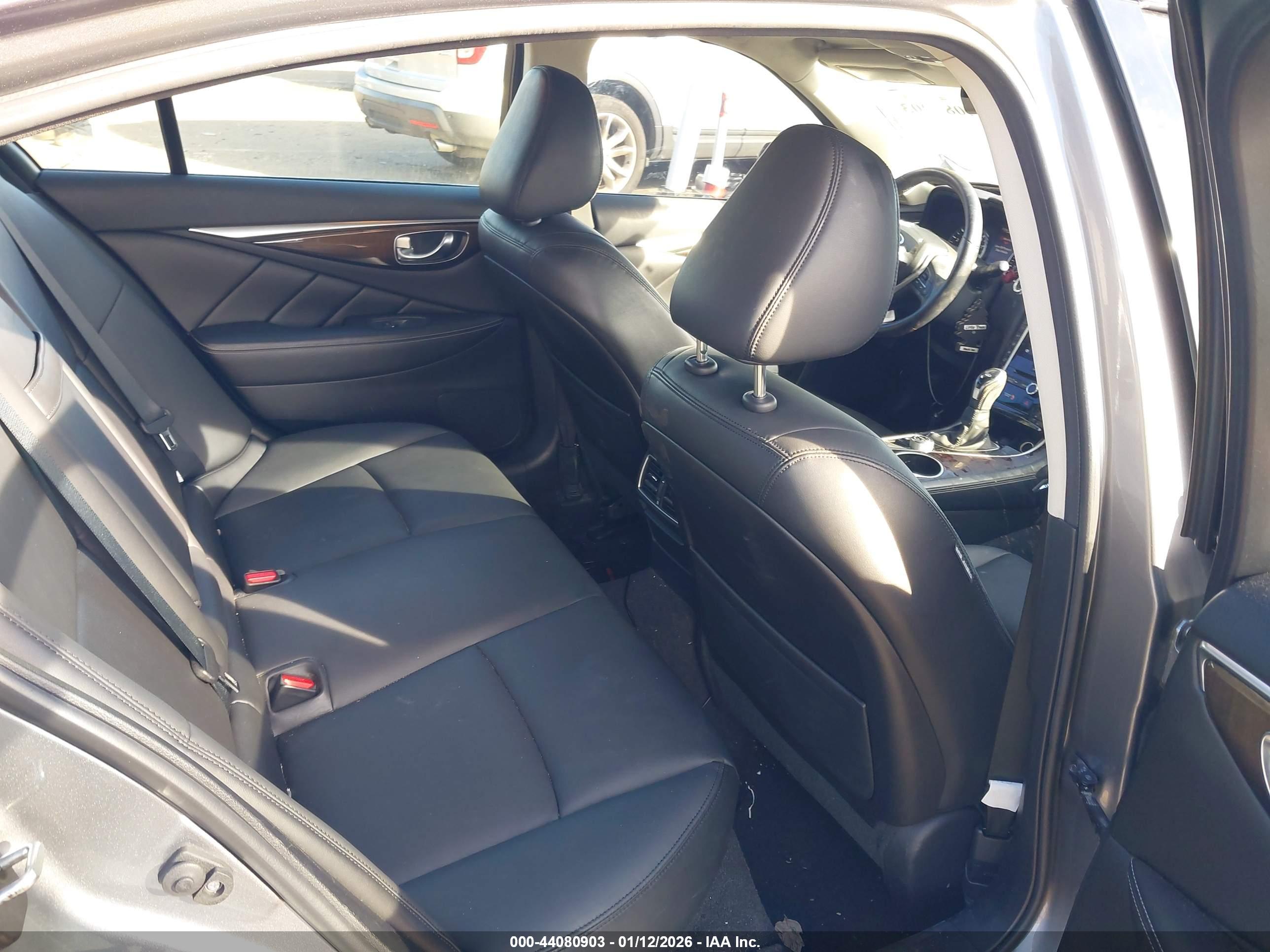 INFINITI Q50 image 8