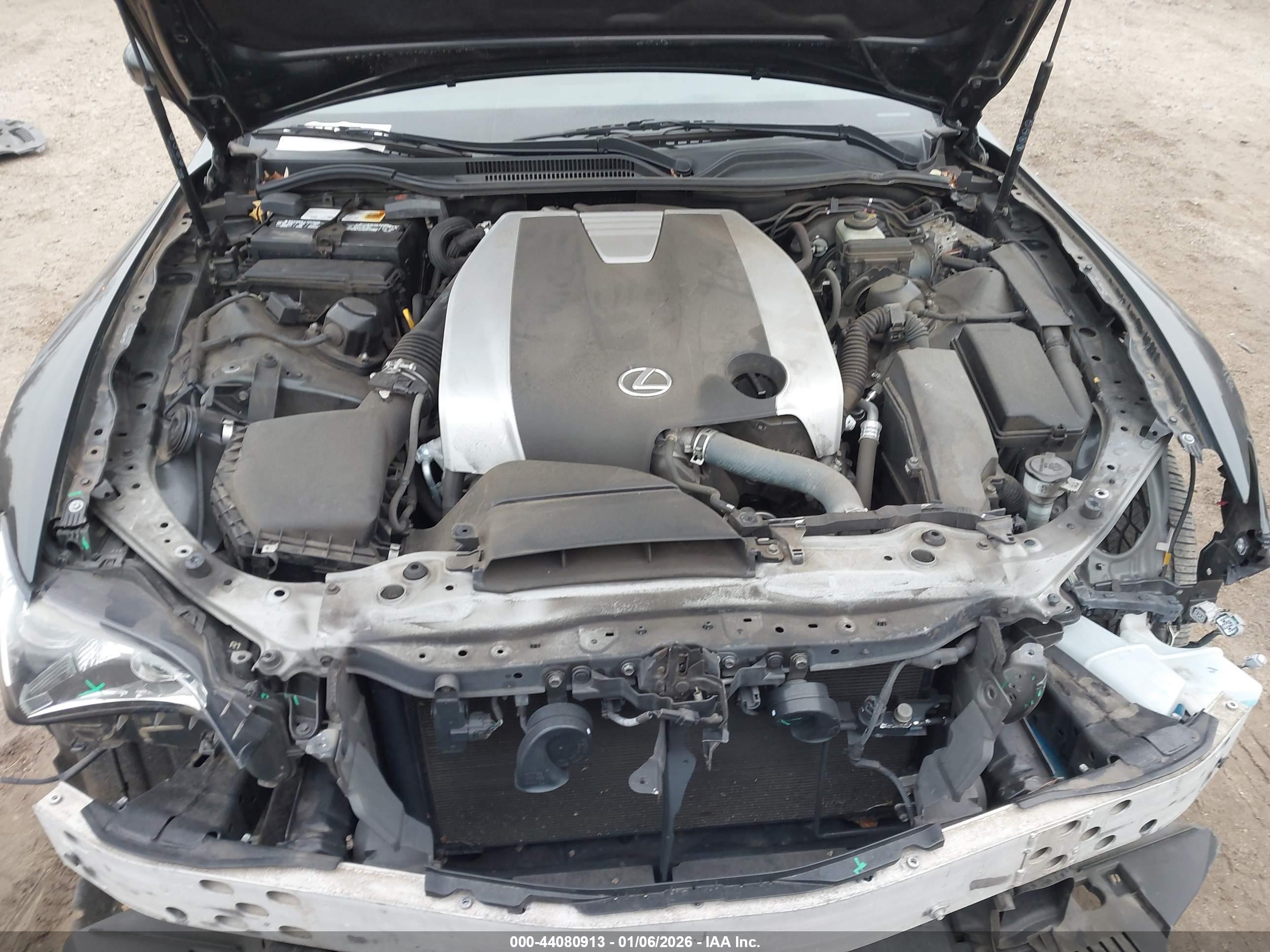 LEXUS RC image 10