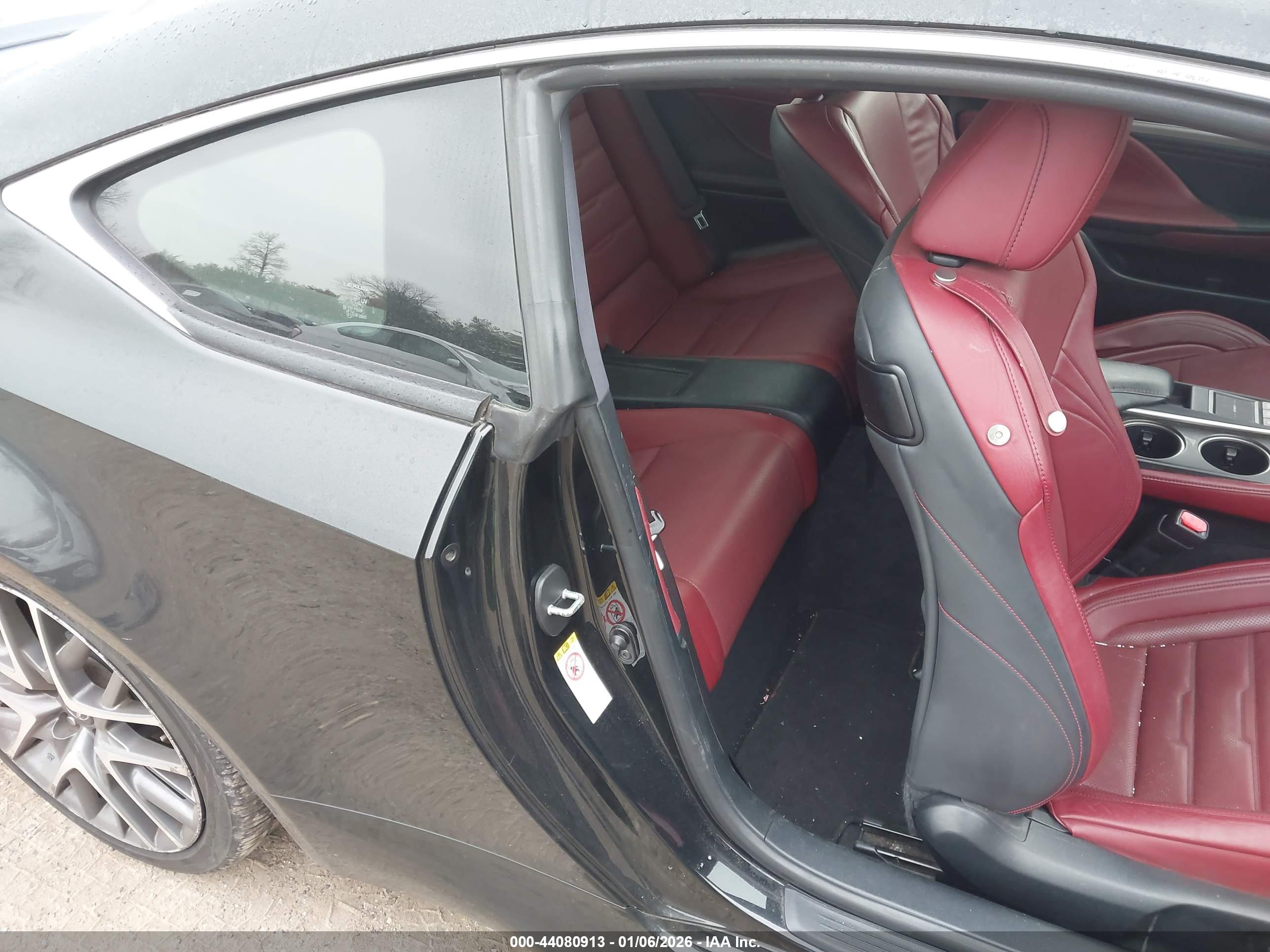 LEXUS RC image 8
