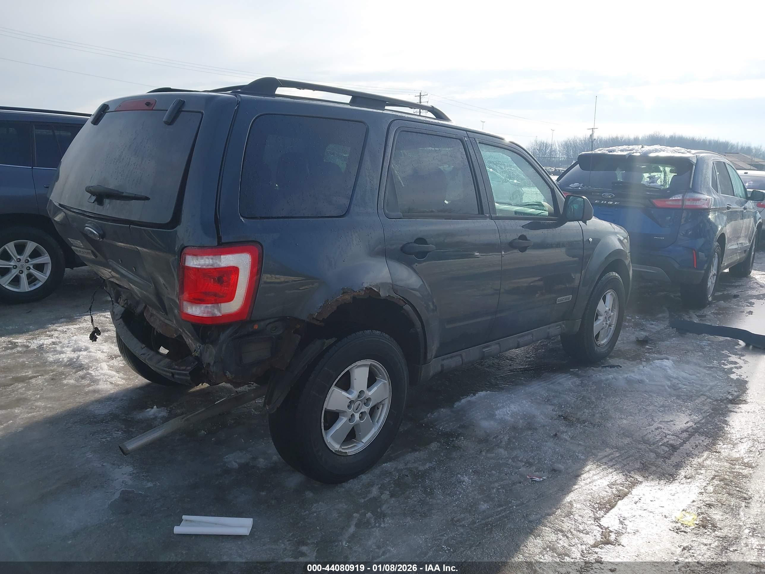 FORD ESCAPE image 4