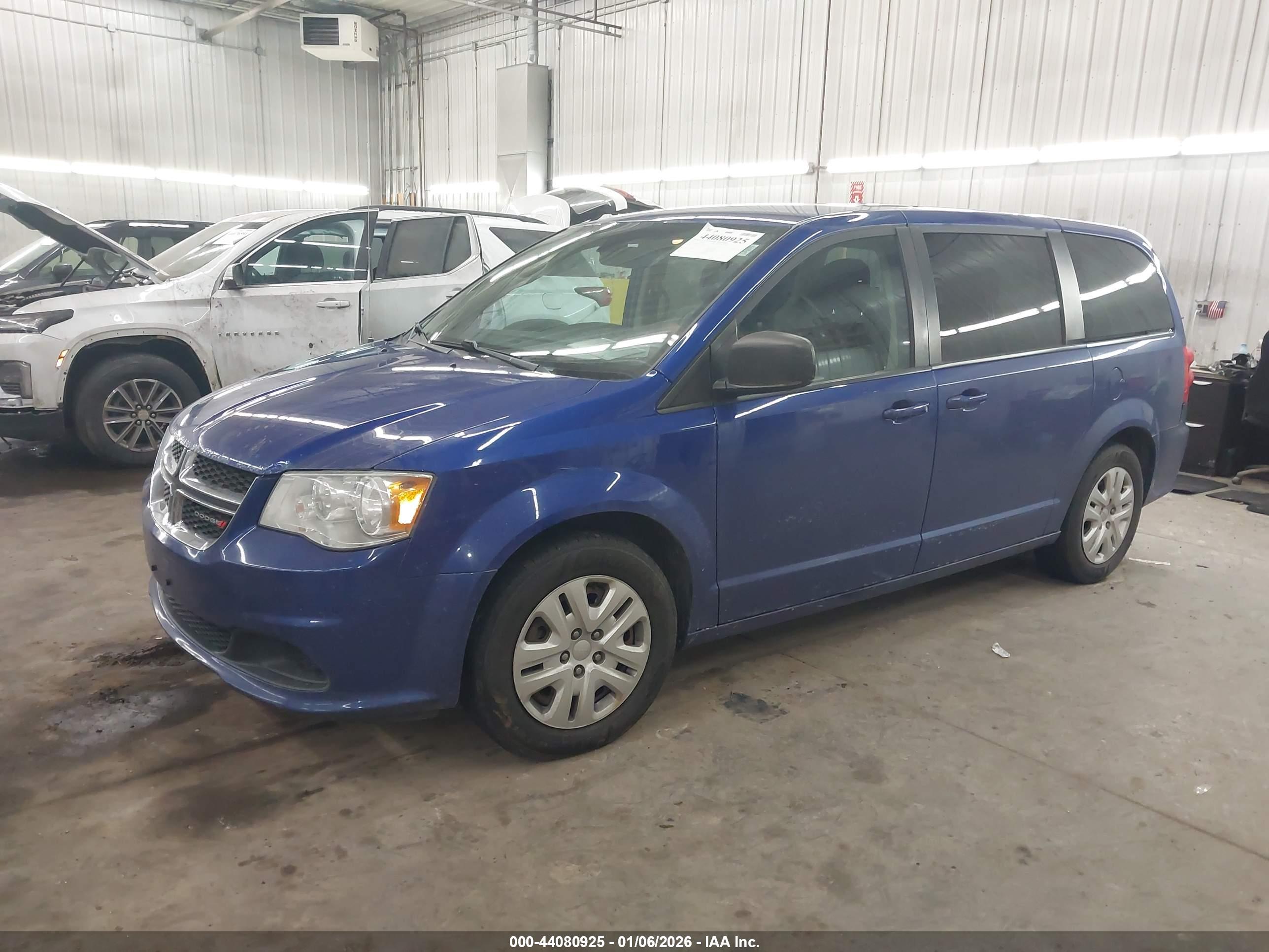 DODGE GRAND image 2