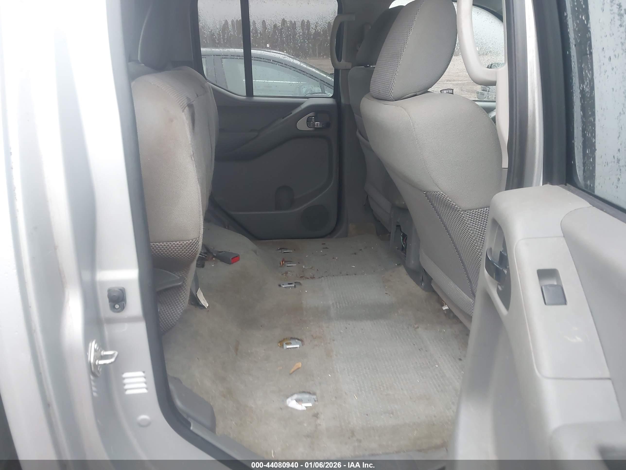 NISSAN FRONTIER image 8