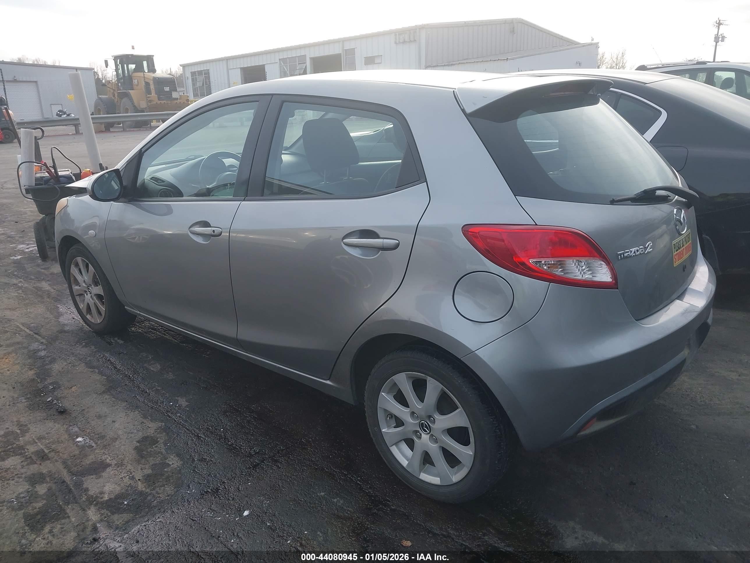 MAZDA MAZDA2 image 3