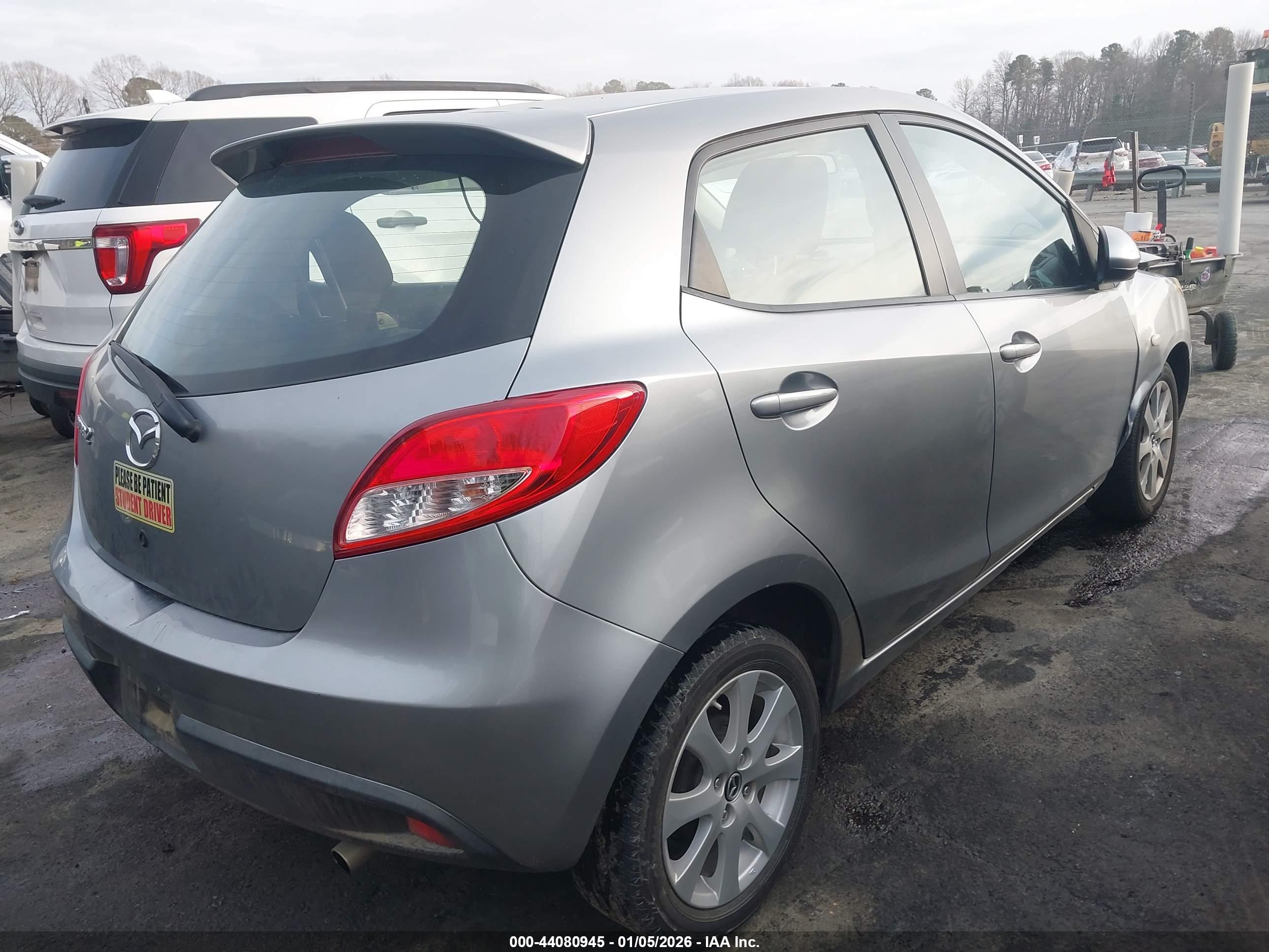 MAZDA MAZDA2 image 4