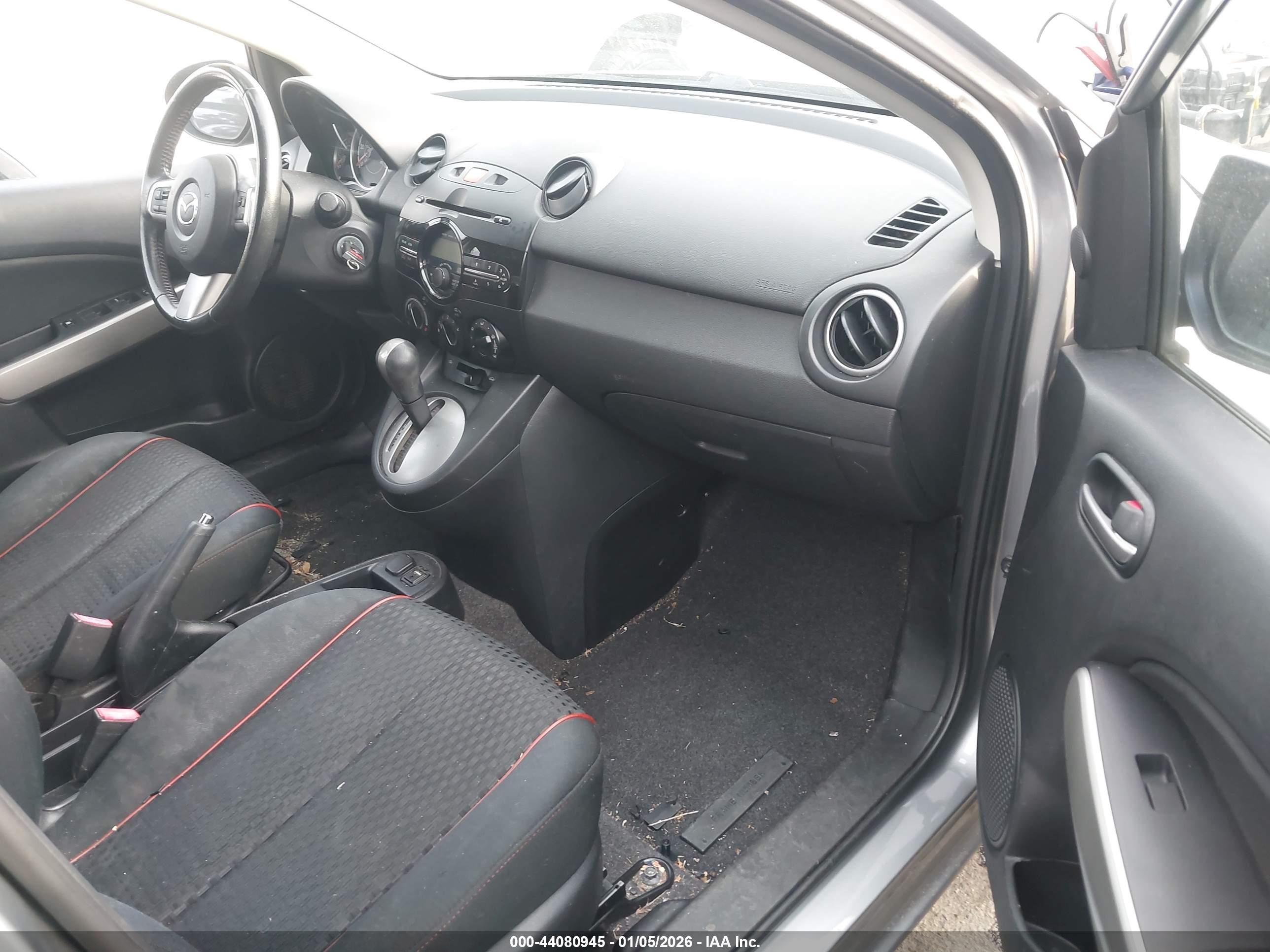 MAZDA MAZDA2 image 5