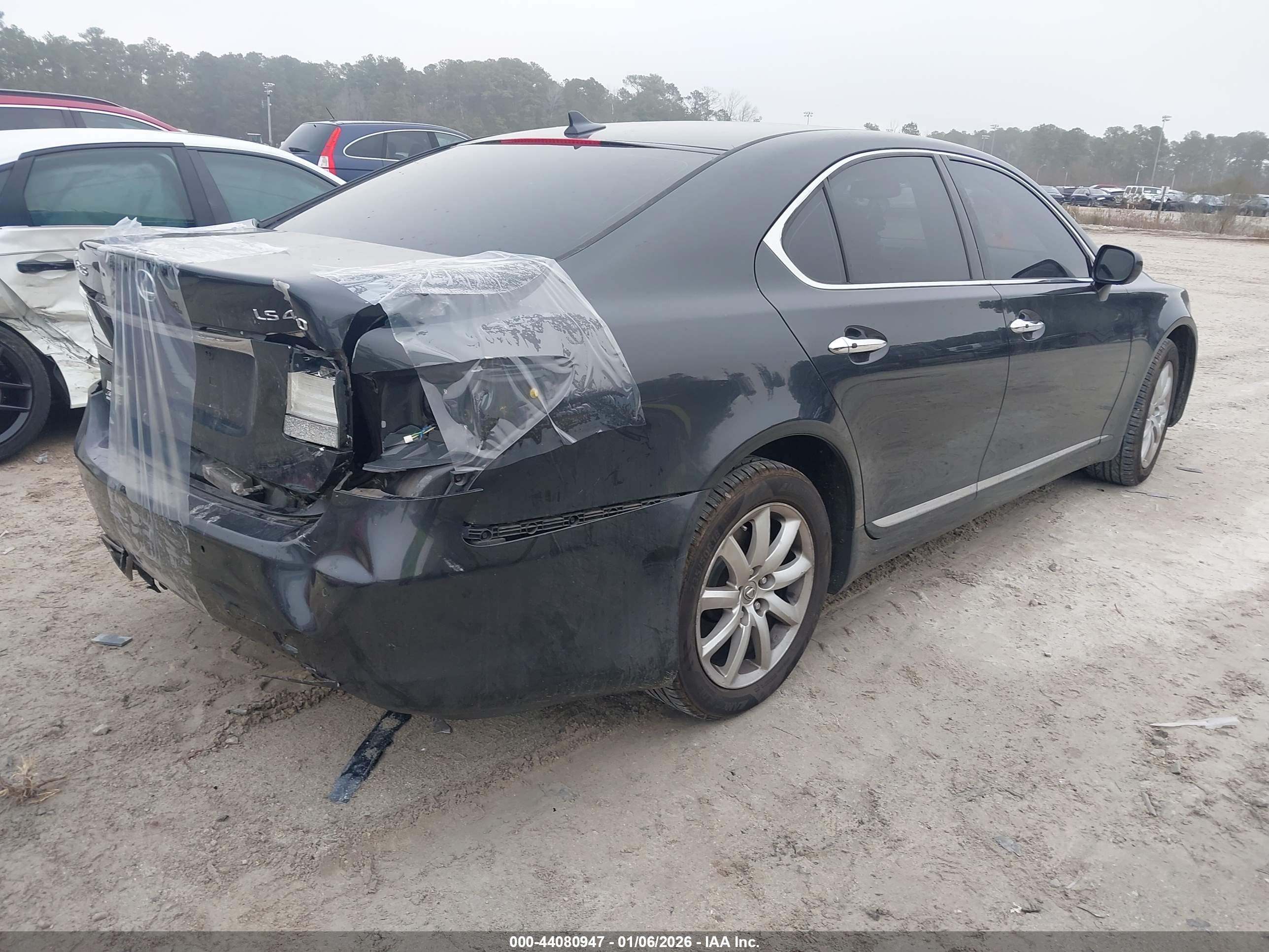 LEXUS LS image 4