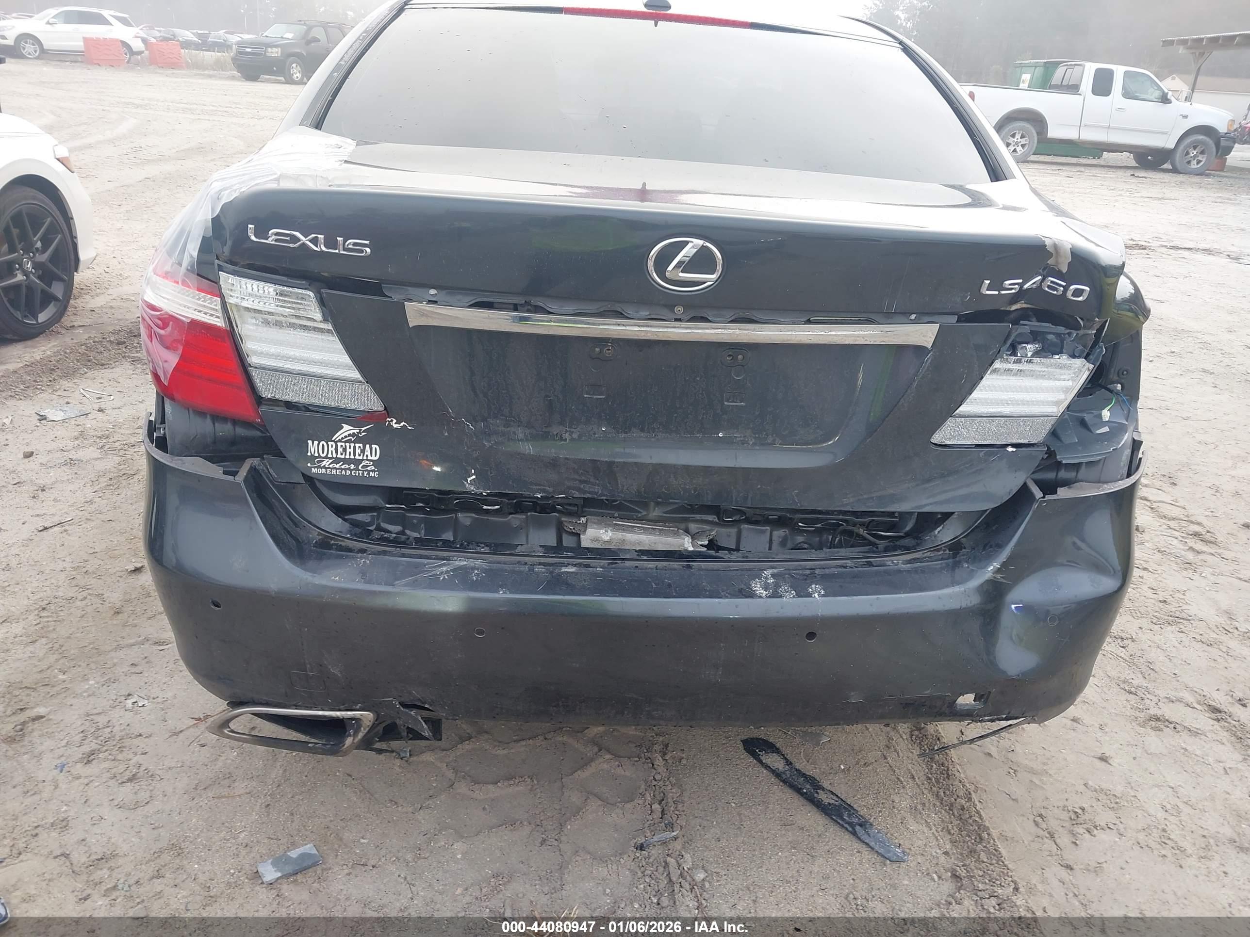LEXUS LS image 6