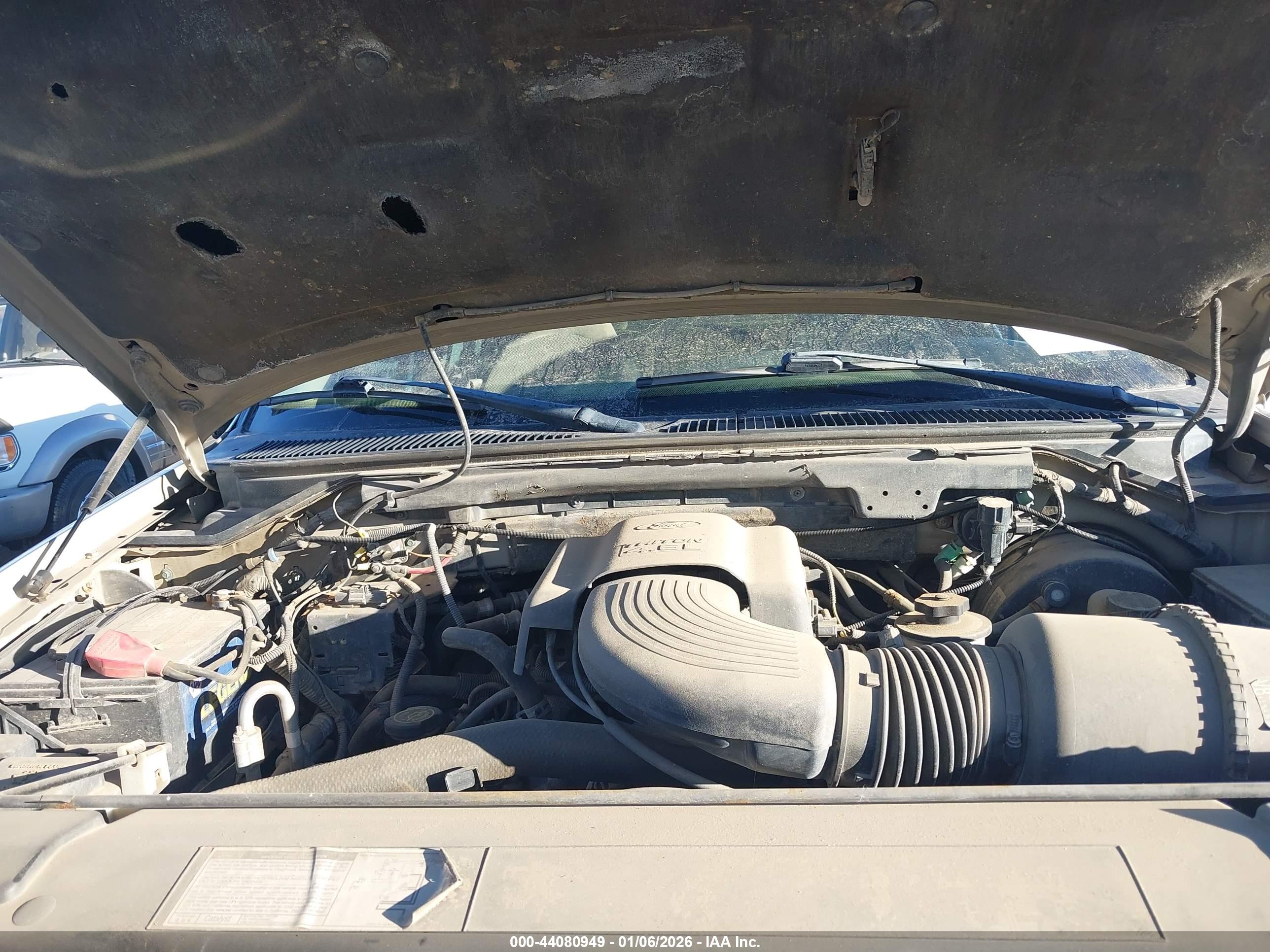 FORD EXPEDITION image 10