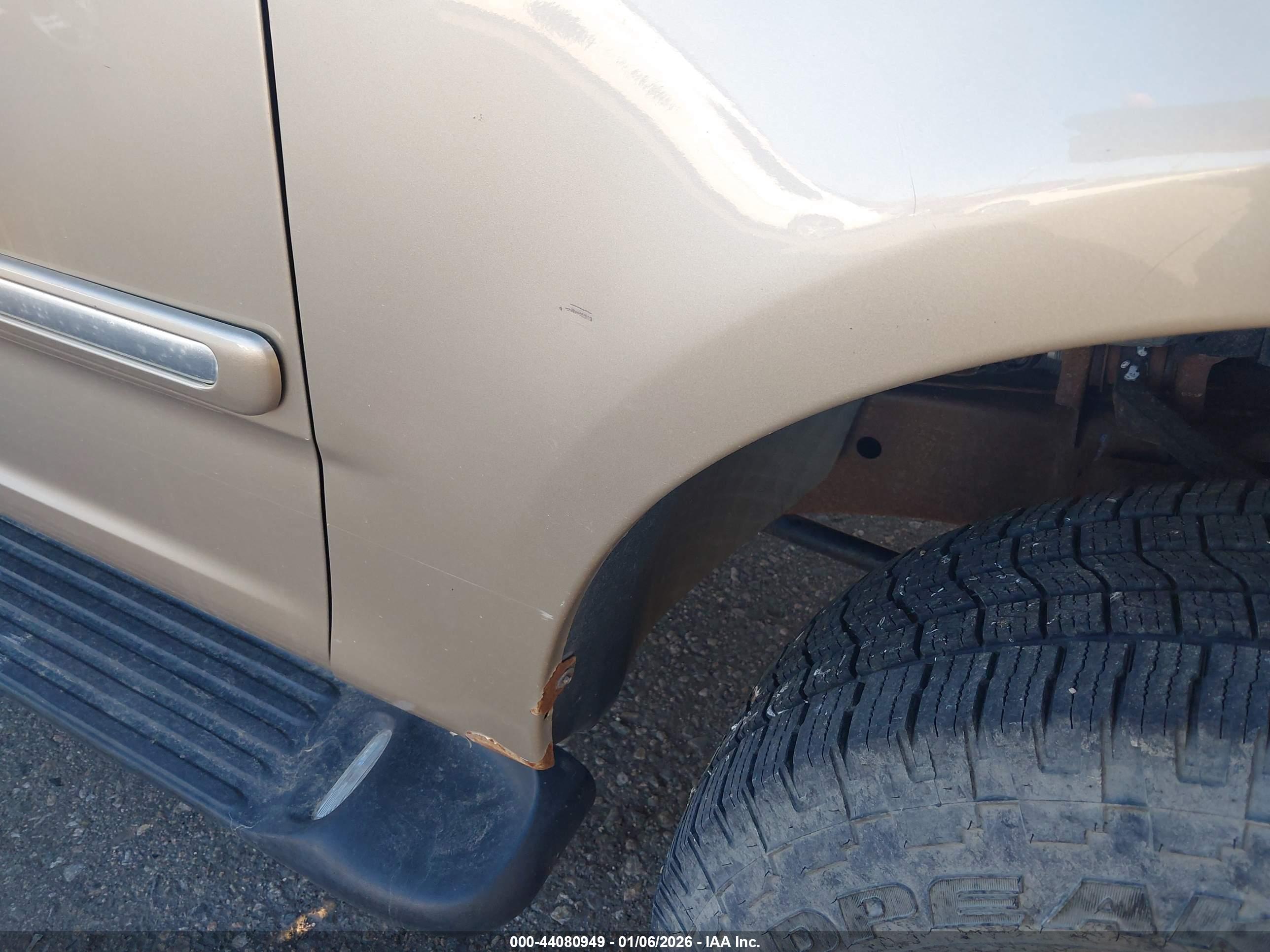 FORD EXPEDITION image 6