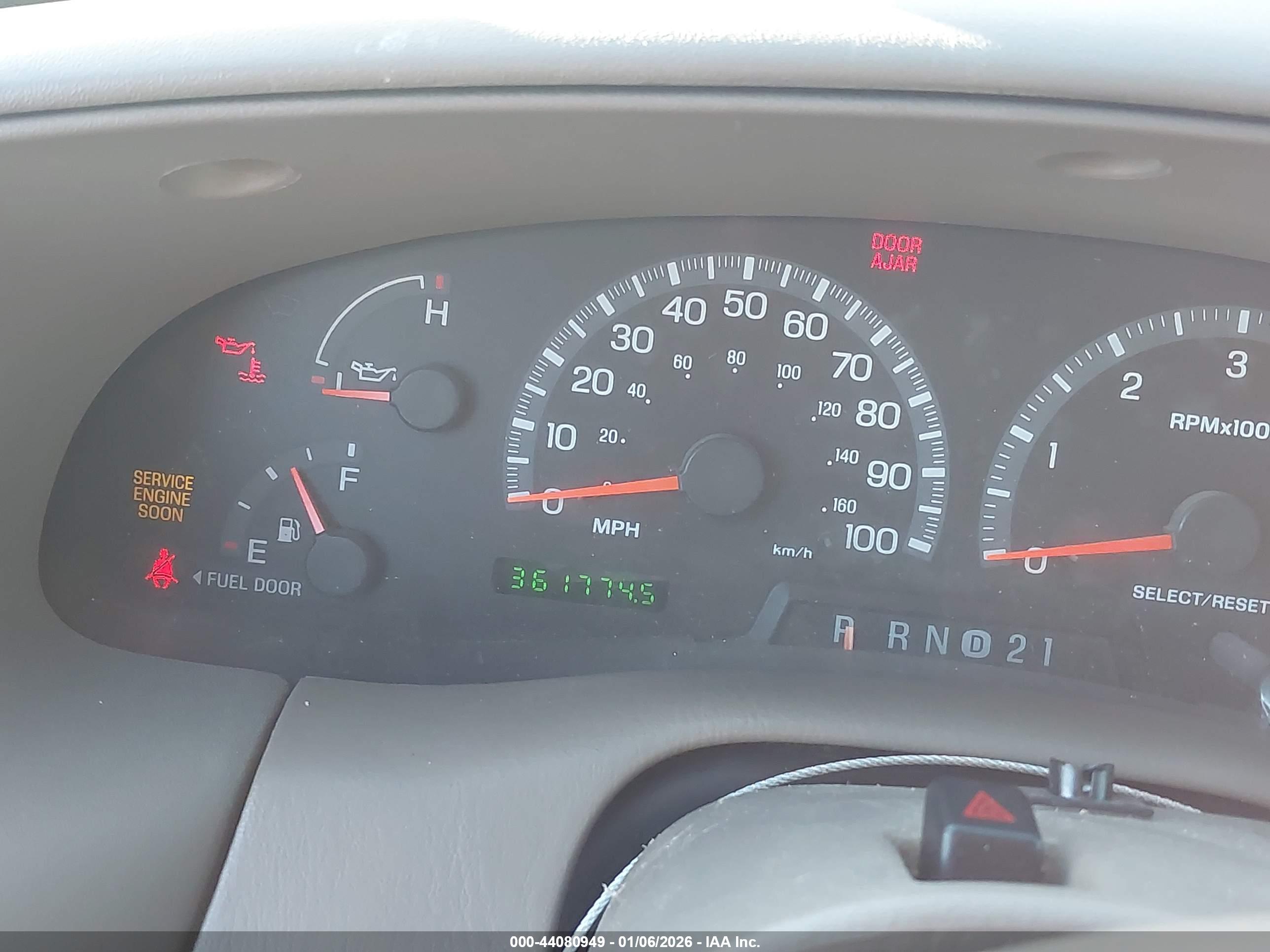 FORD EXPEDITION image 7