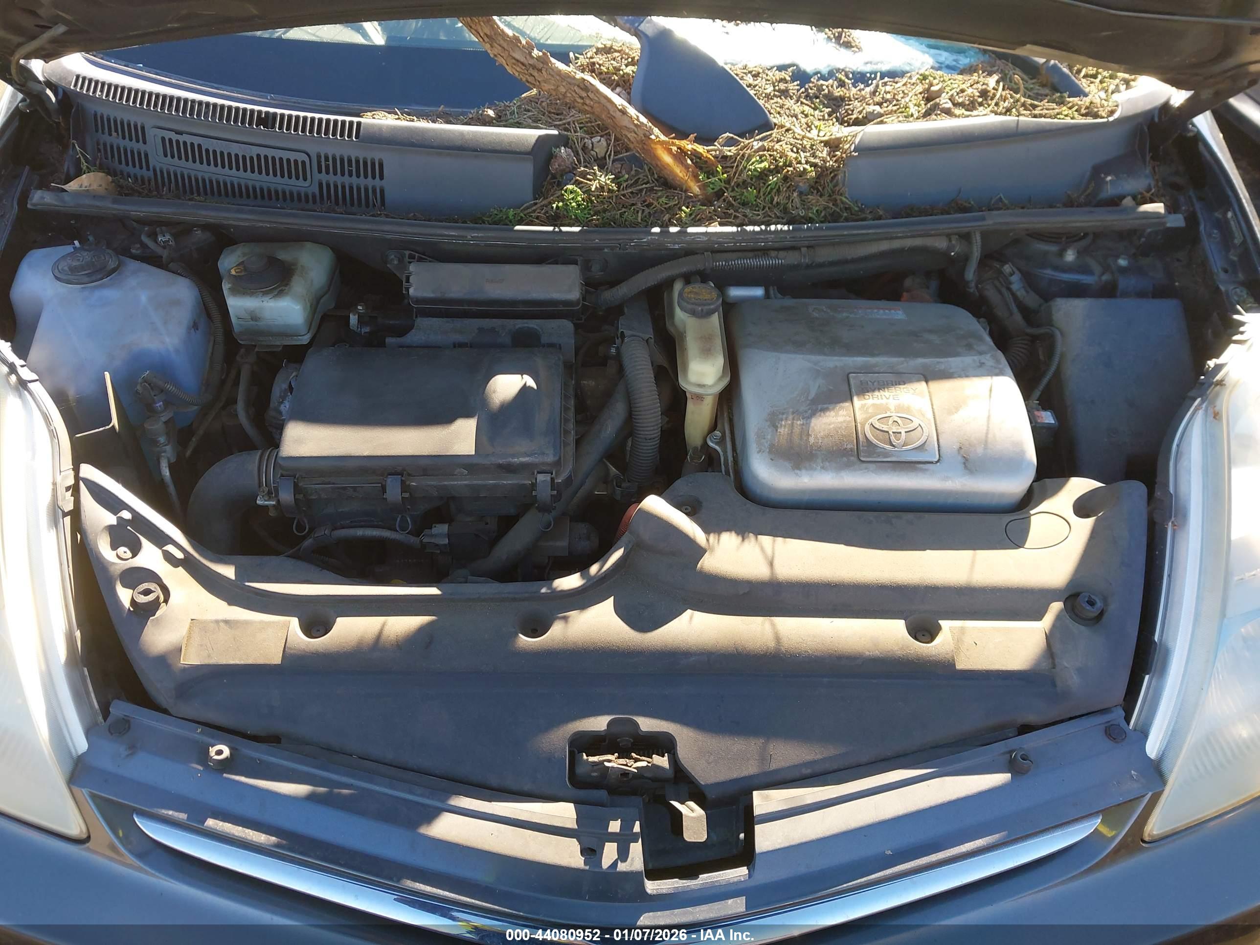 TOYOTA PRIUS image 10