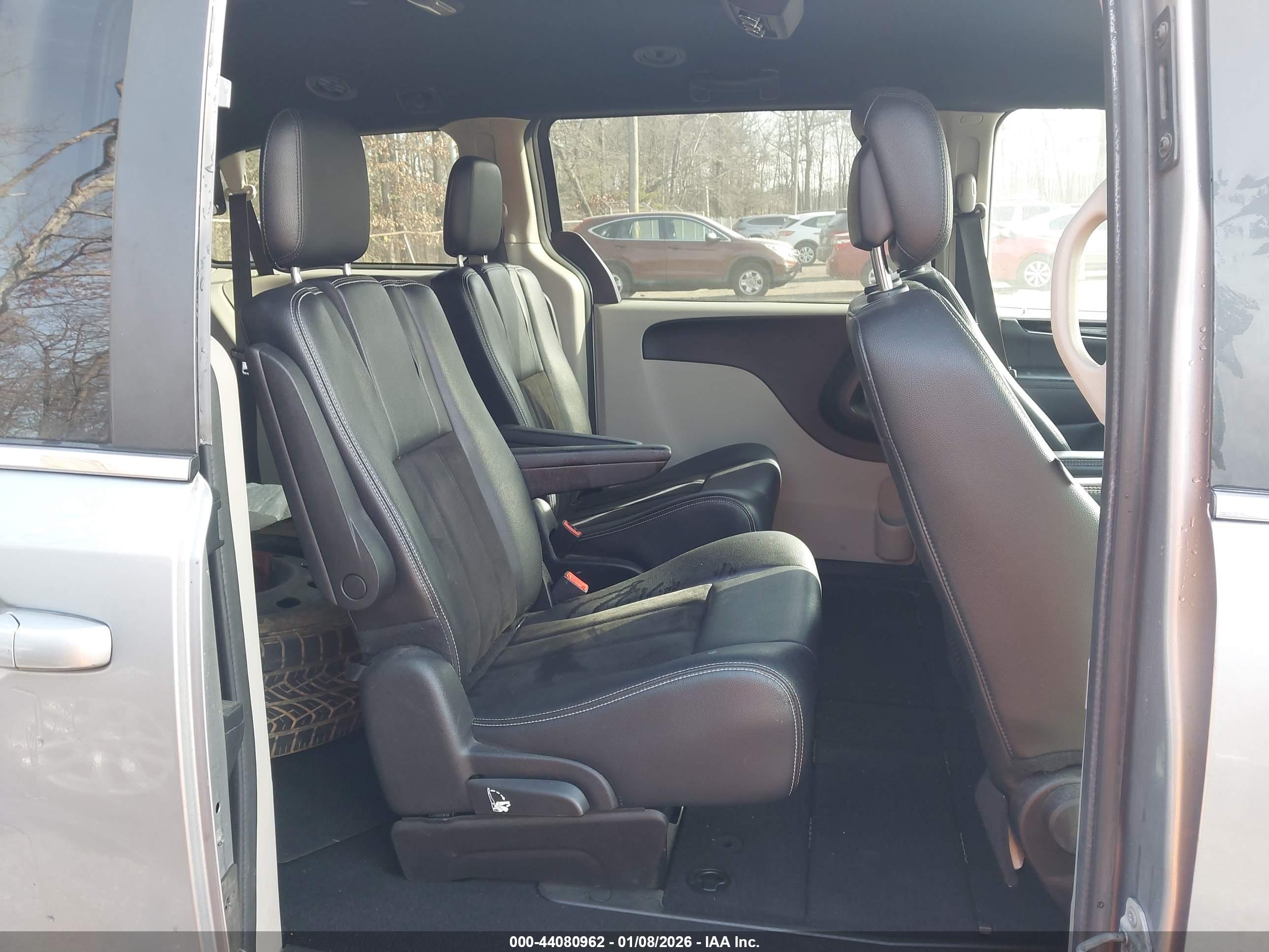 DODGE GRAND image 8