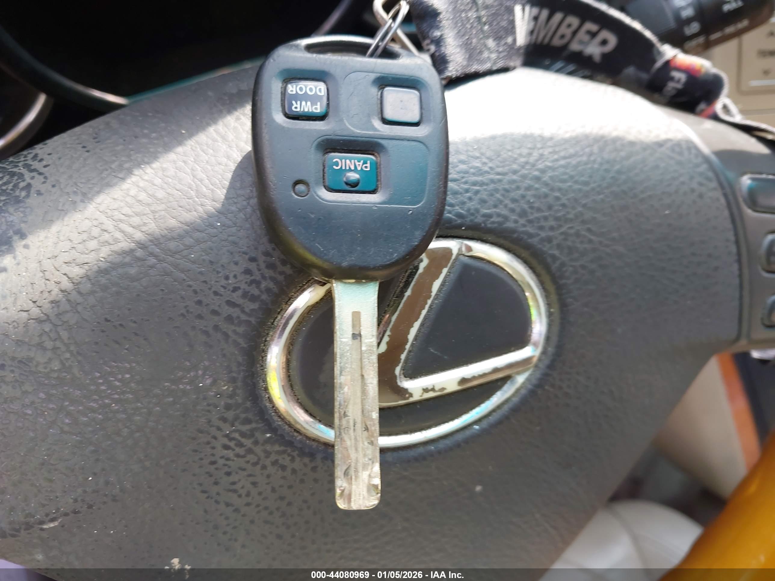 LEXUS RX image 11