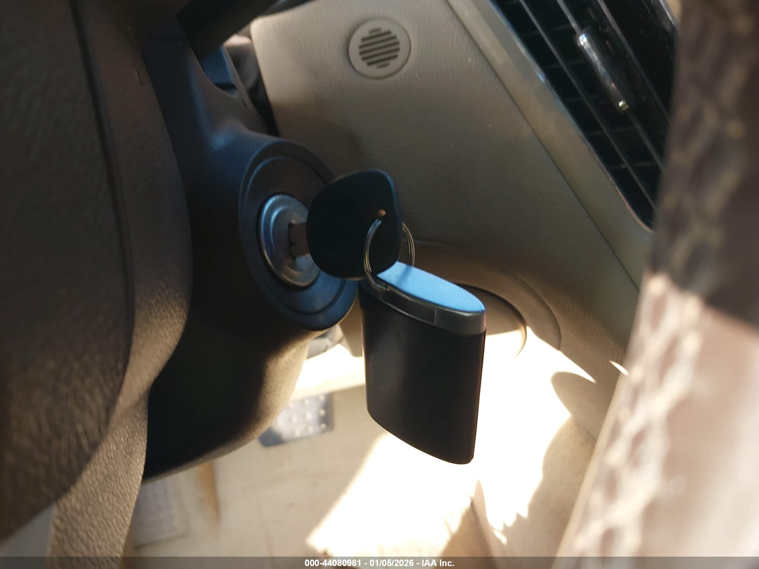 CADILLAC CTS image 11