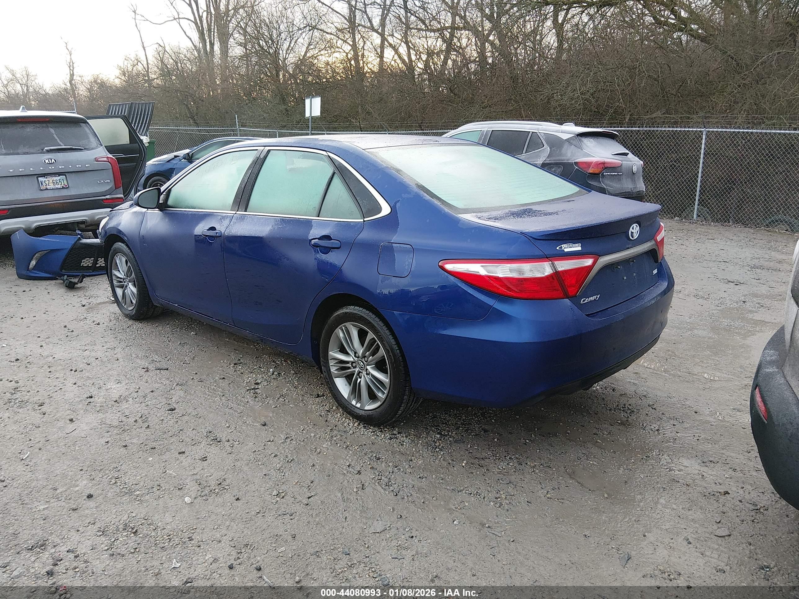 TOYOTA CAMRY image 3