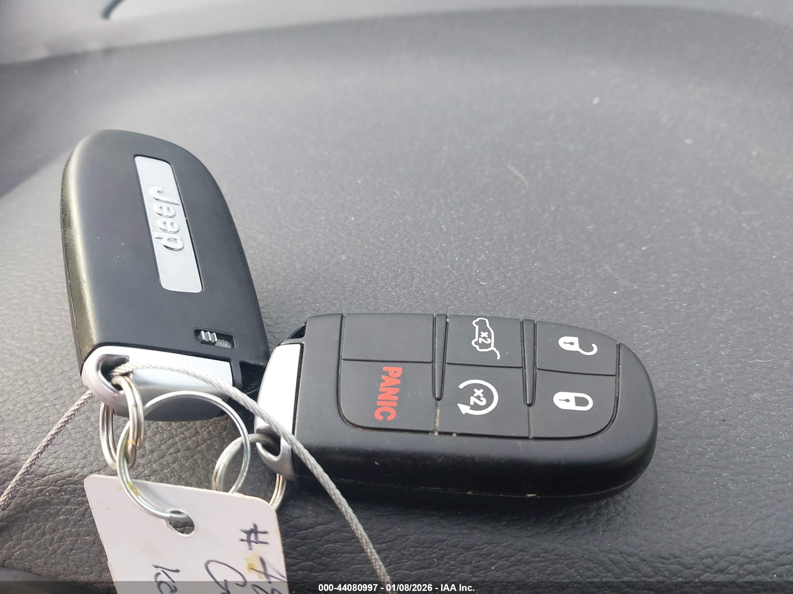 JEEP GRAND image 11