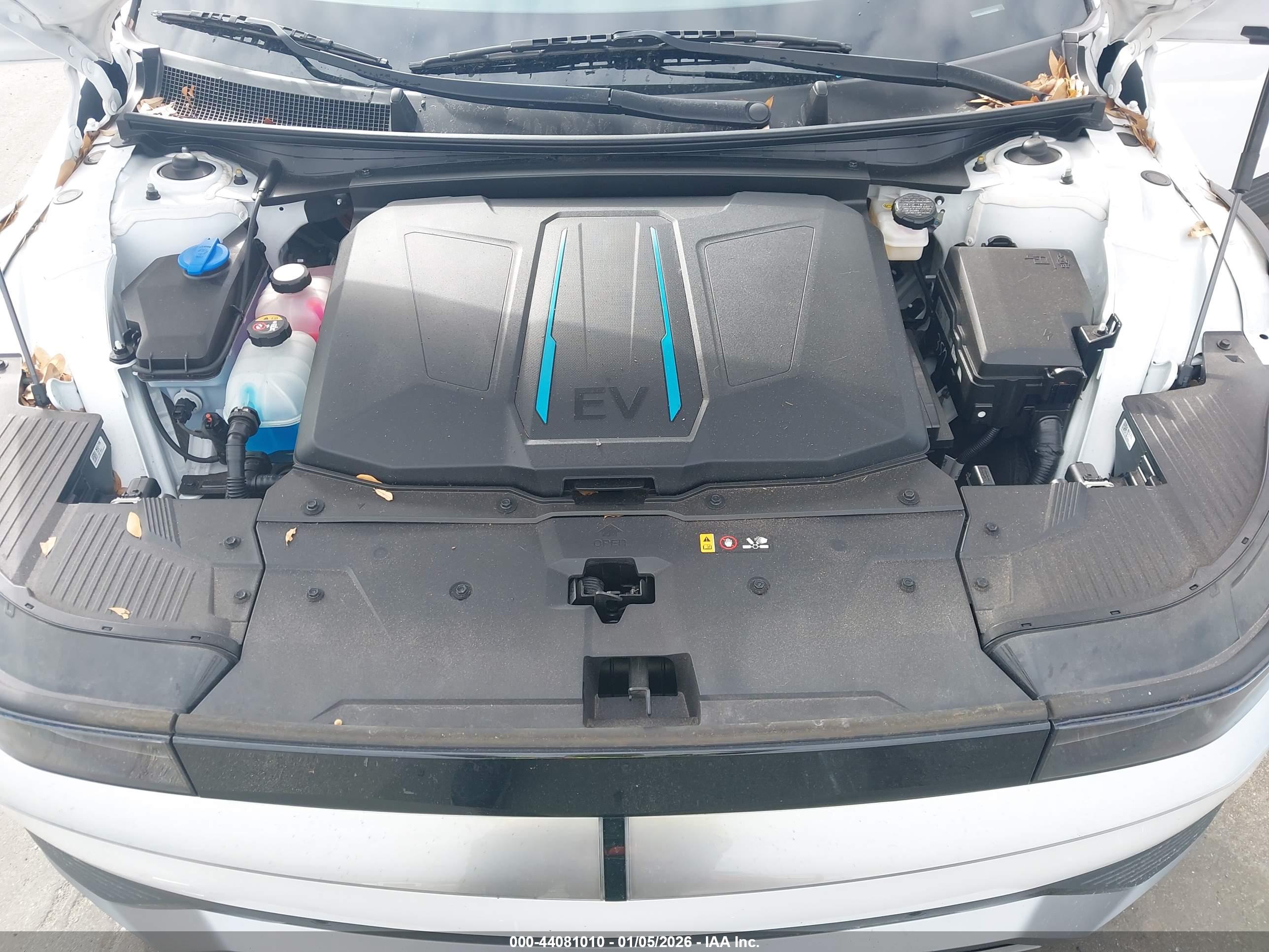 HYUNDAI IONIQ image 10