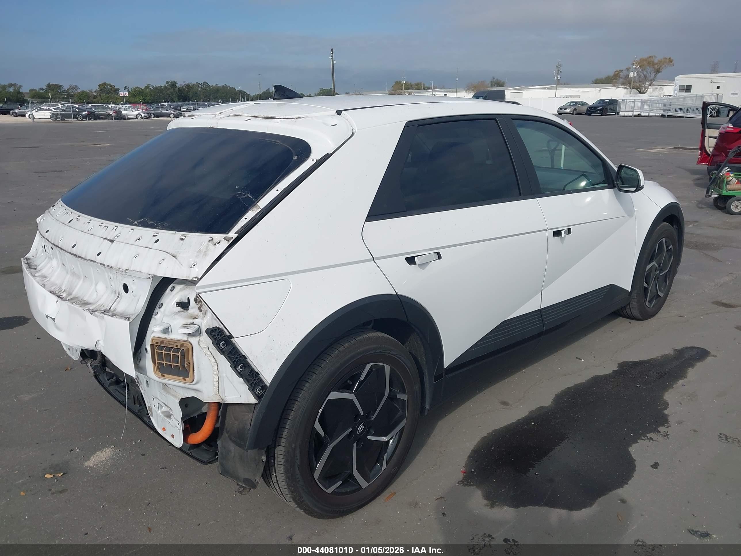 HYUNDAI IONIQ image 4