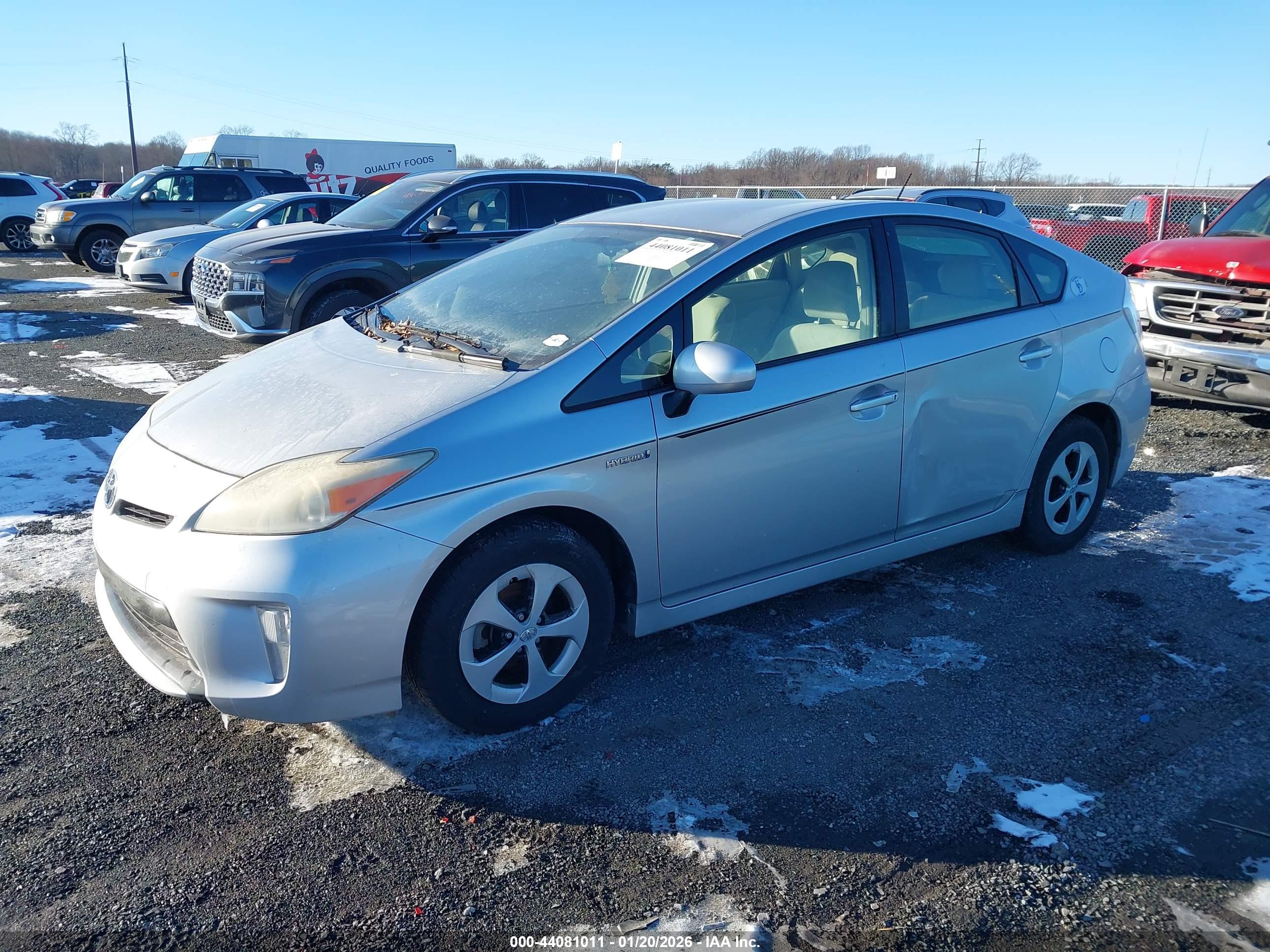 TOYOTA PRIUS image 2