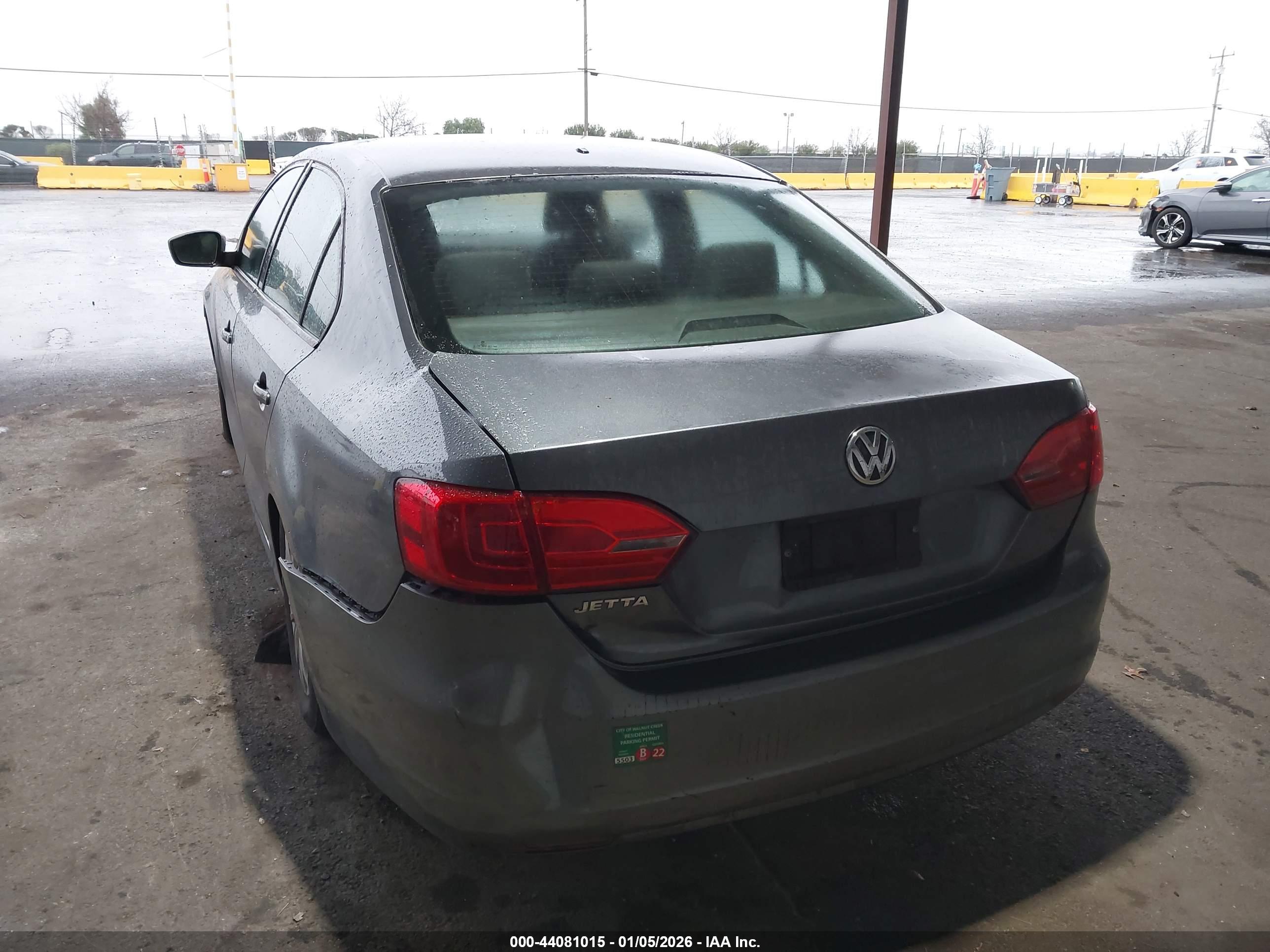VOLKSWAGEN JETTA image 6