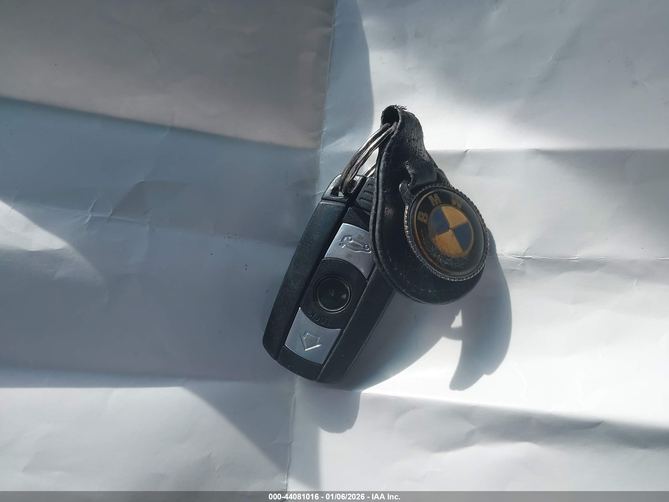BMW 528I image 11