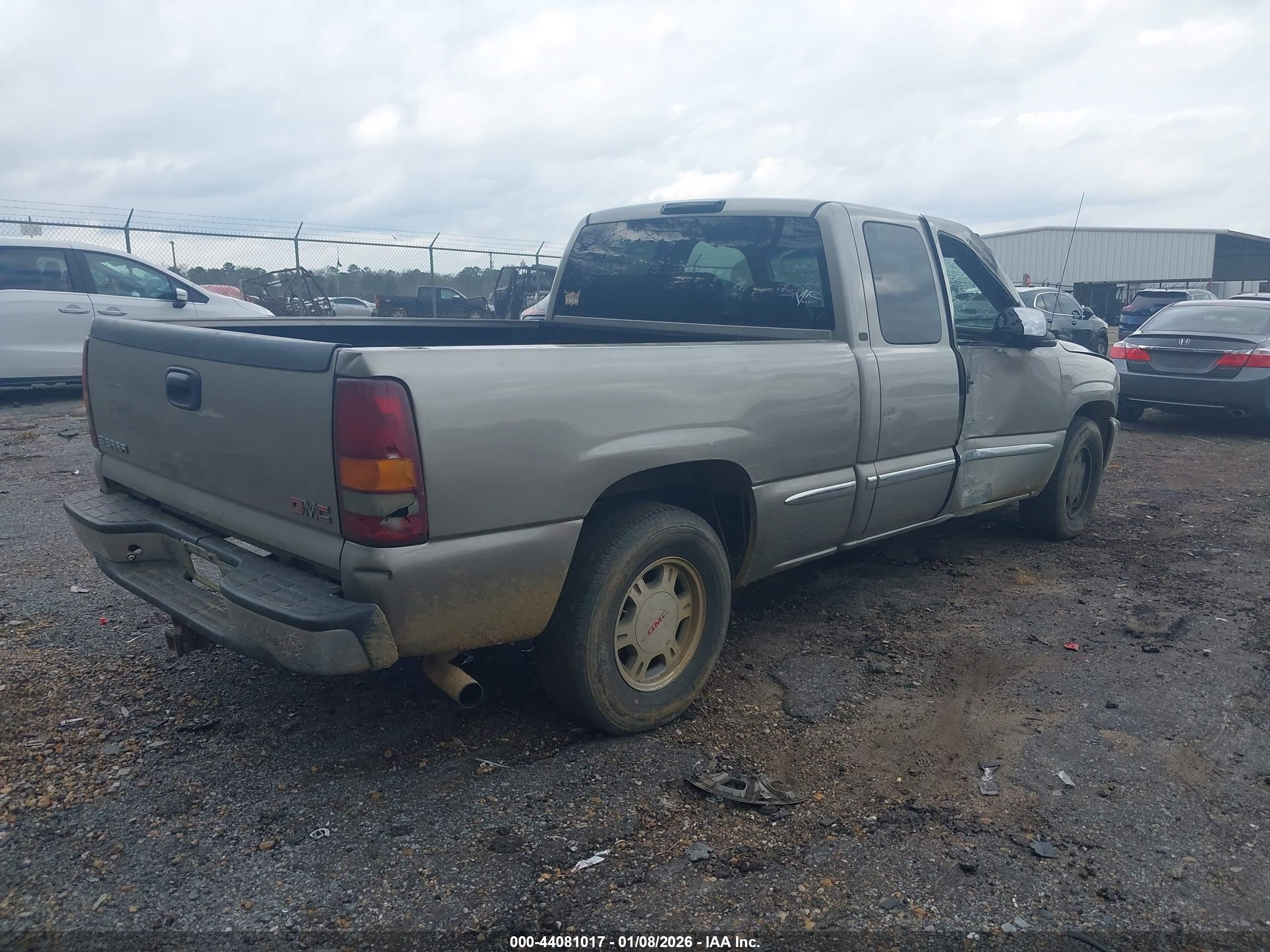 GMC SIERRA image 4