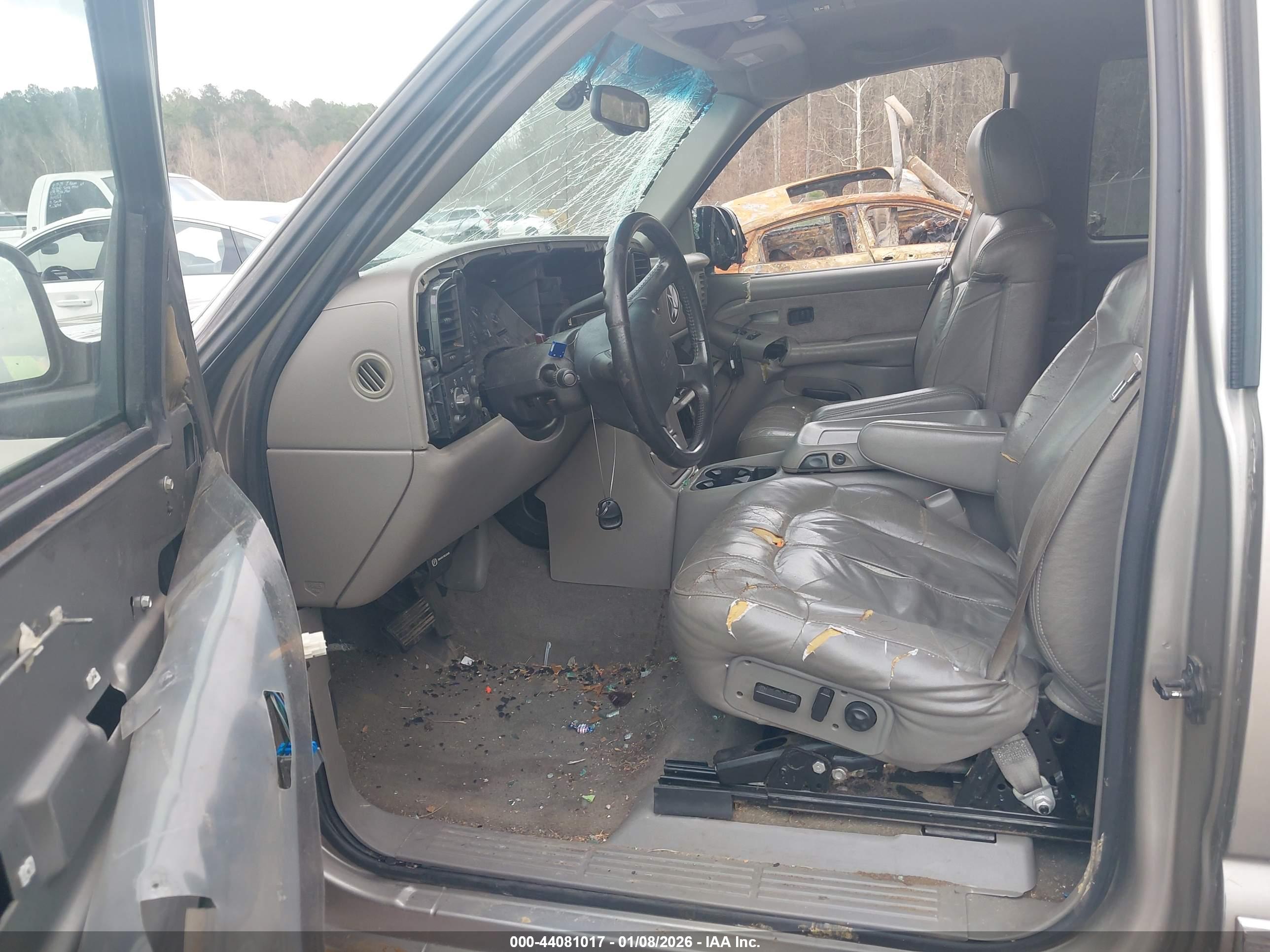 GMC SIERRA image 5