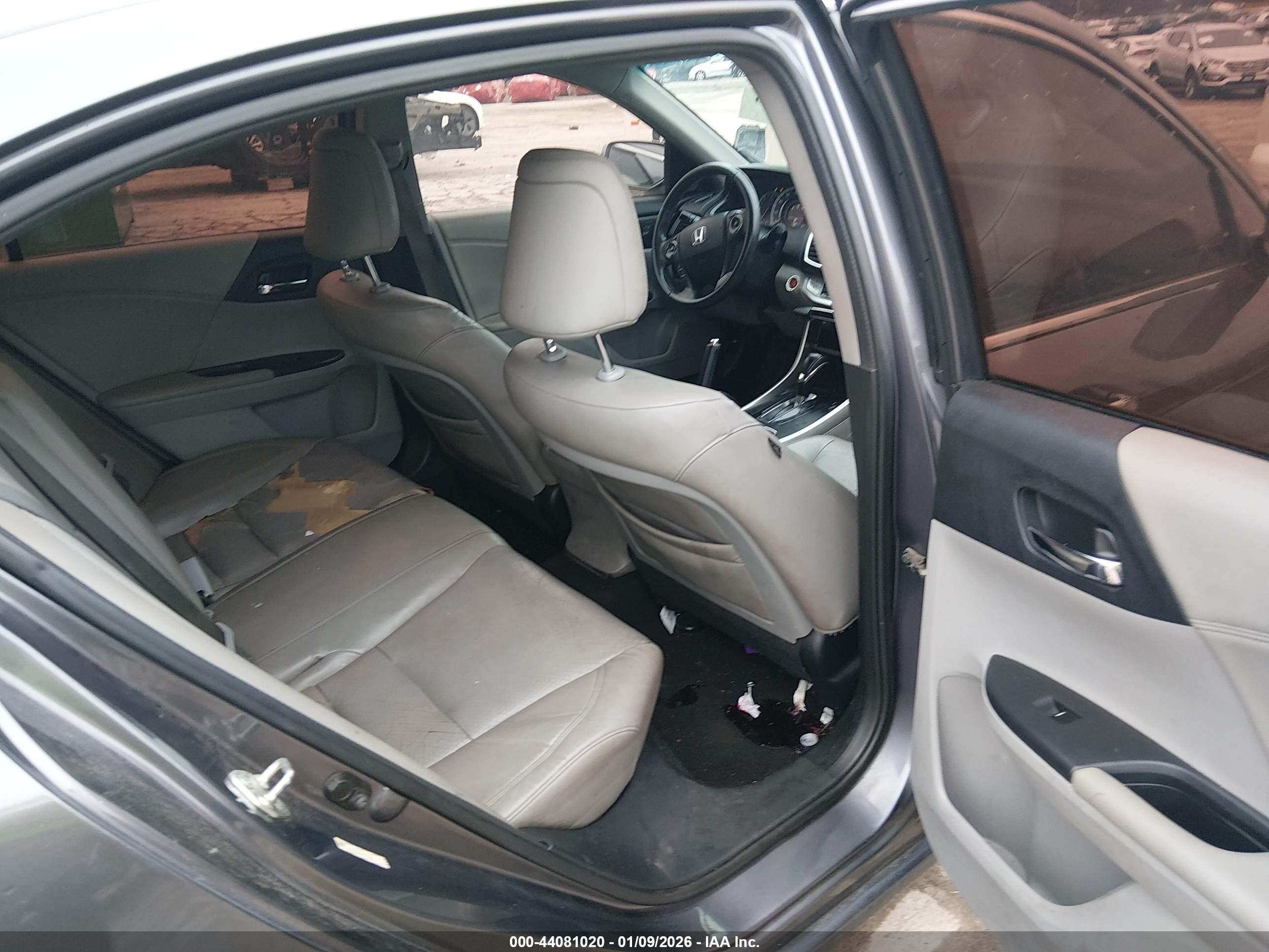 HONDA ACCORD image 8