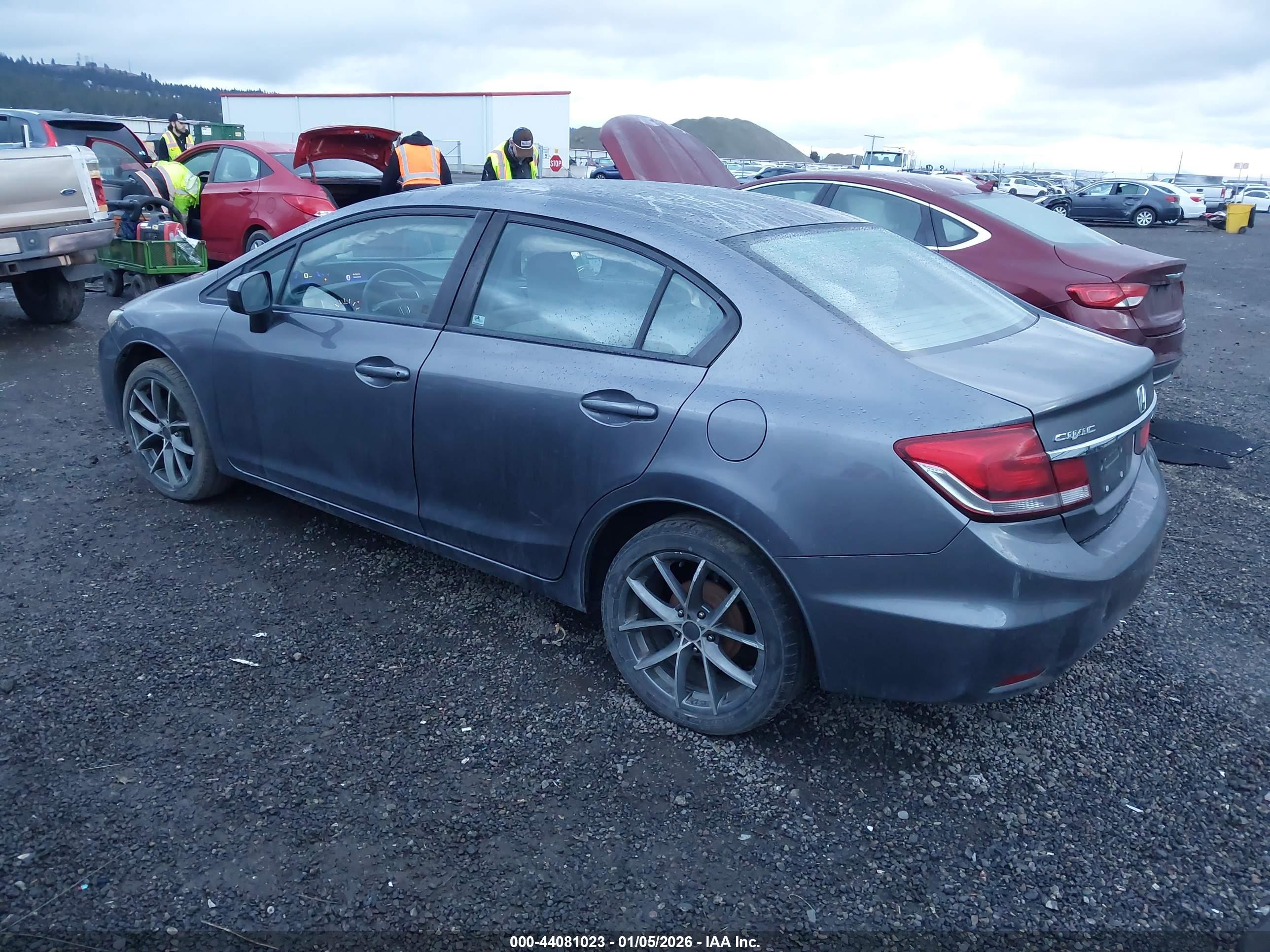 HONDA CIVIC image 3